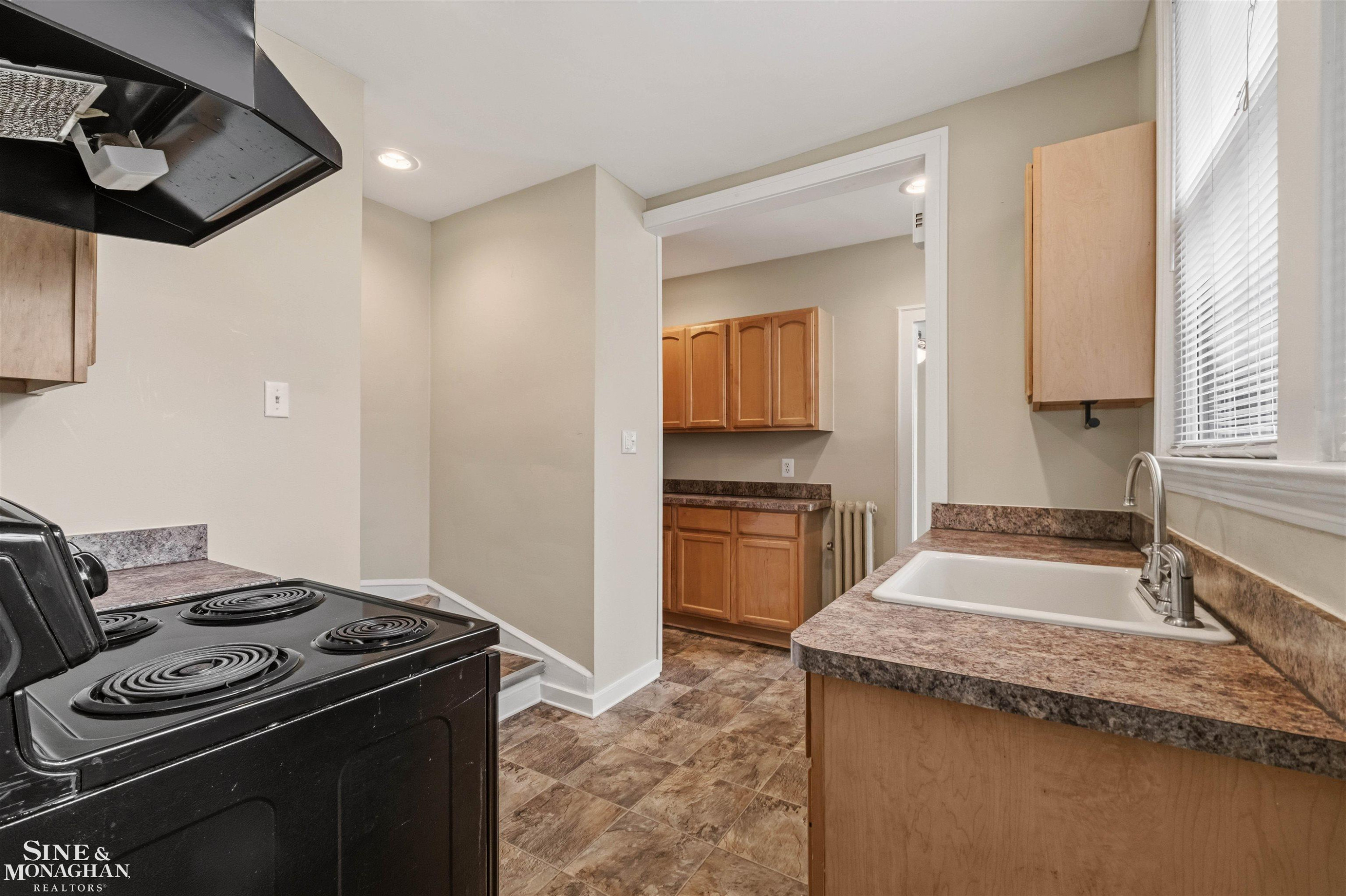 377 Rivard Boulevard, Grosse Pointe, MI 48230 — Photo 13