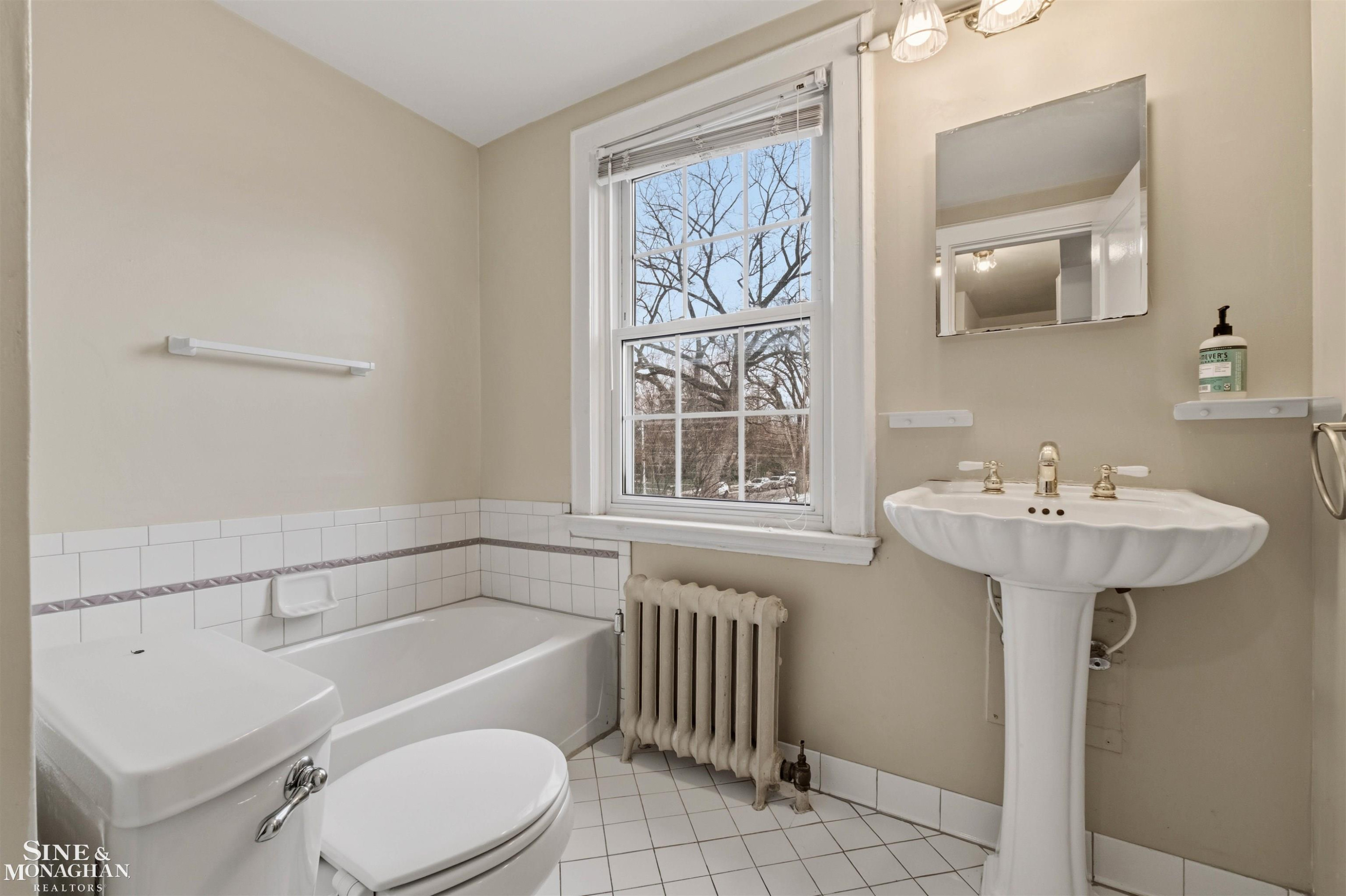 377 Rivard Boulevard, Grosse Pointe, MI 48230 — Photo 17