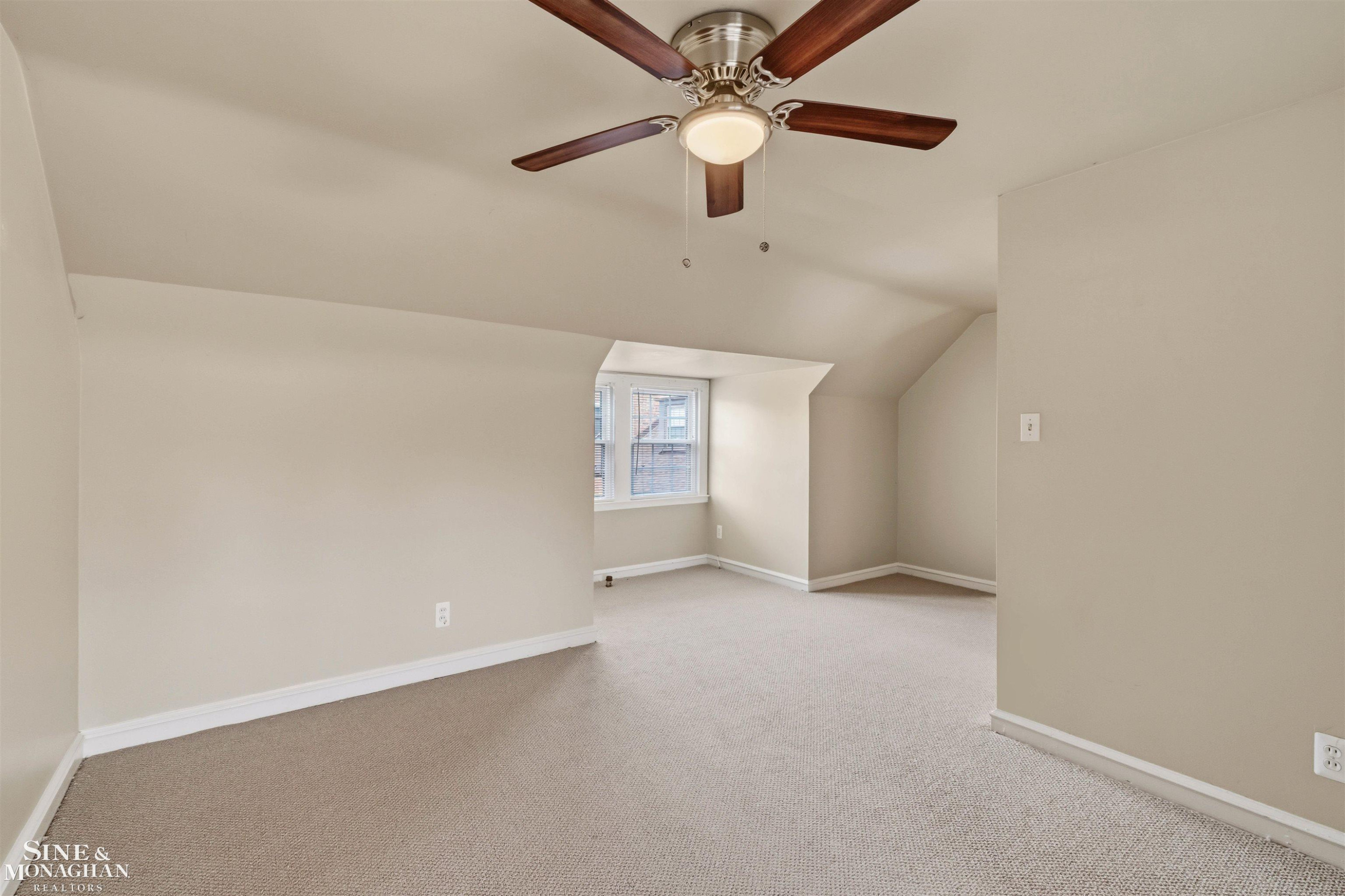 377 Rivard Boulevard, Grosse Pointe, MI 48230 — Photo 28