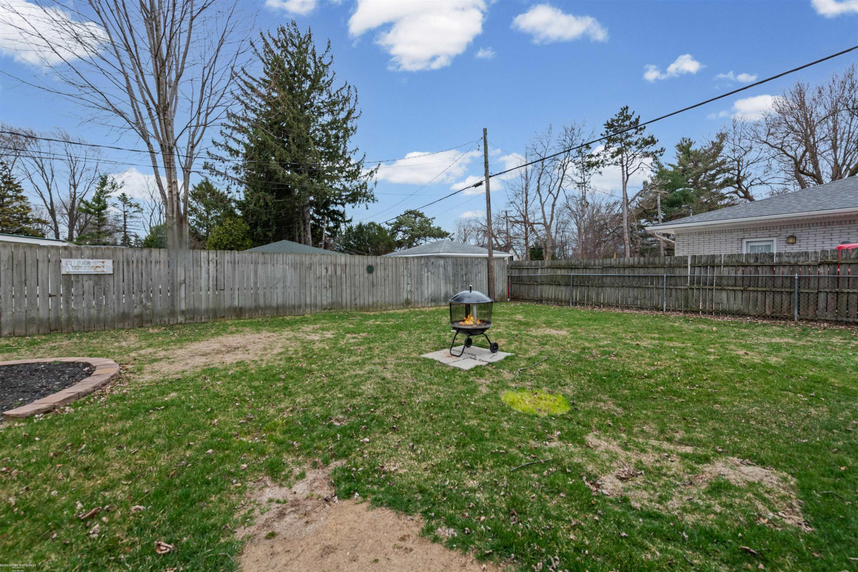 25312 Saint Christopher St Street, MI — Photo 29