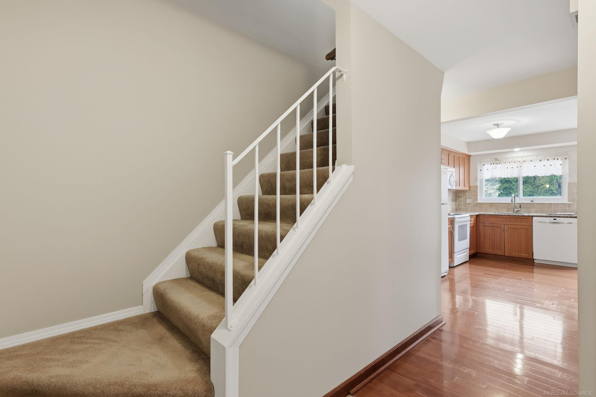 54173 Avondale Drive, New Baltimore, MI 48047 — Photo 15