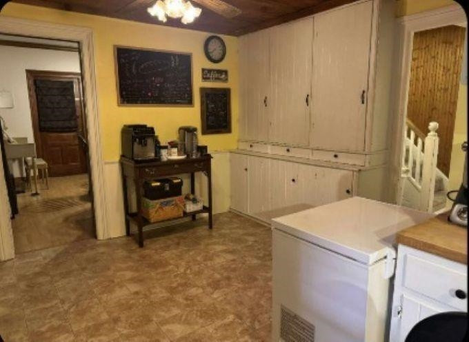 216 S Chapman Street, Chesaning, MI 48616 — Photo 7