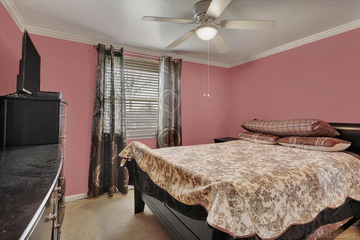 49033 Michelle Ann Drive, Chesterfield, MI — Photo 18