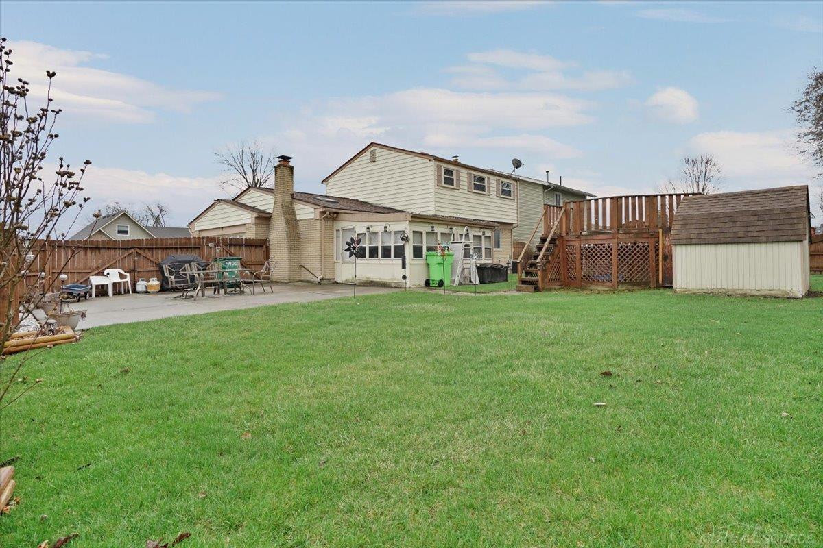 49033 Michelle Ann Drive, Chesterfield, MI — Photo 27