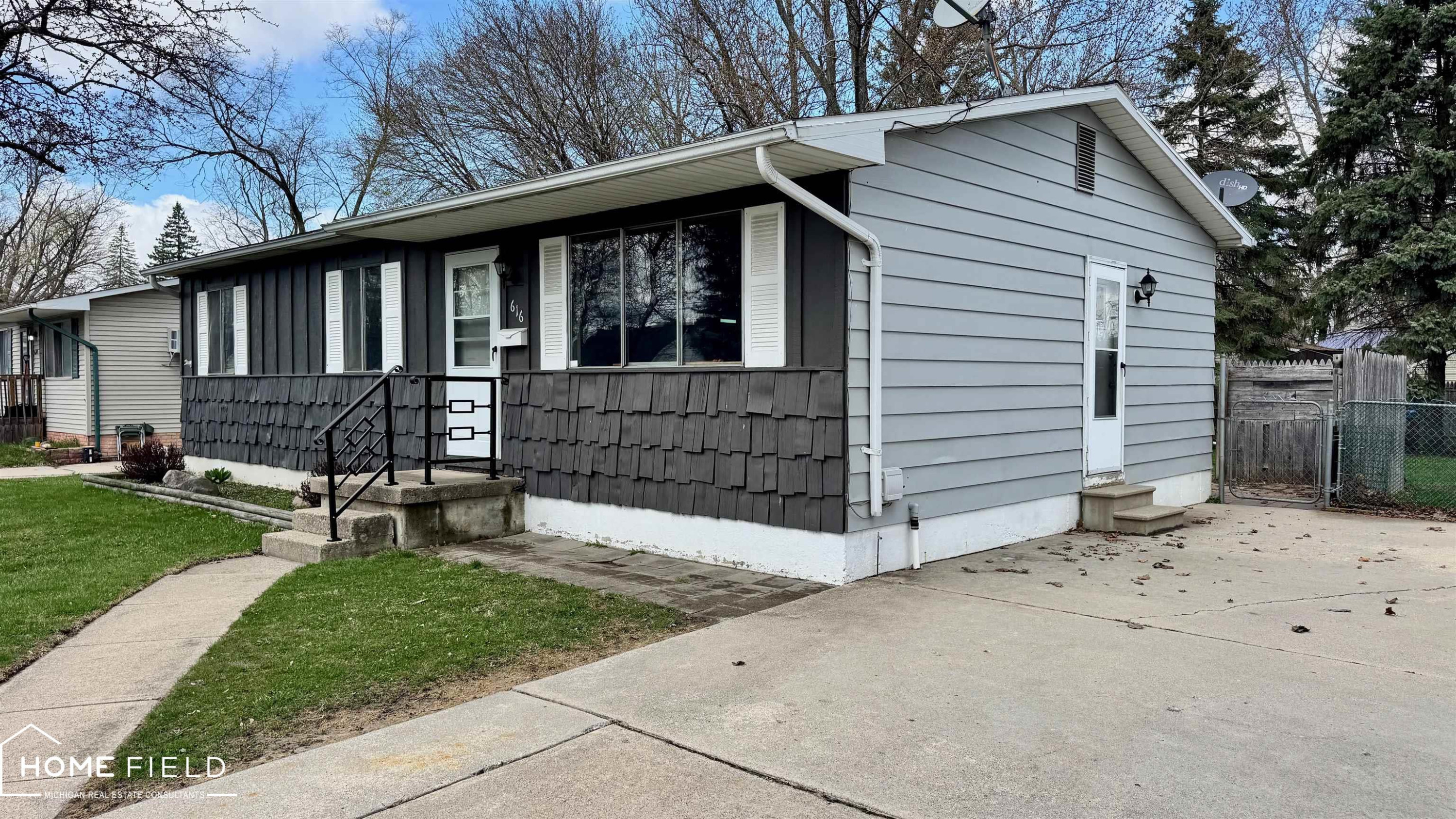 616 W Stewart Street, Owosso, MI 48867 — Photo 16