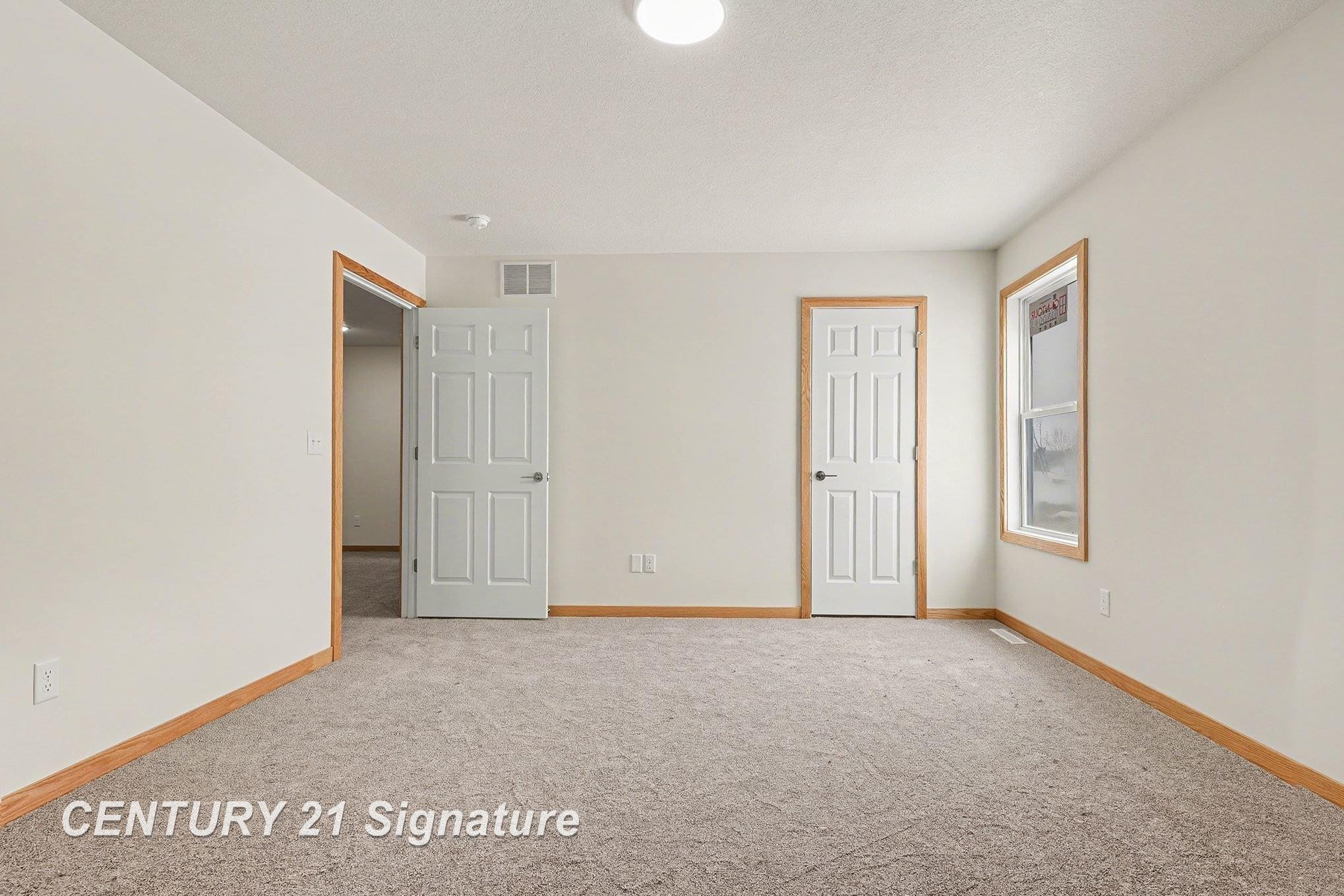 8440 S Valley Spring Lane, Freeland, MI 48623 — Photo 20