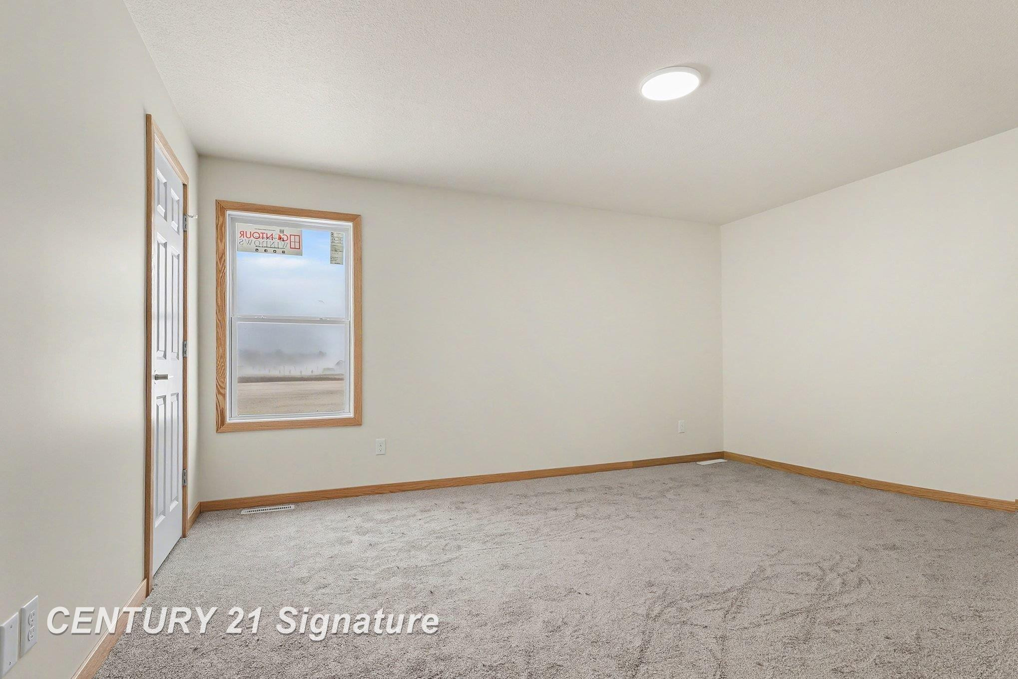 8440 S Valley Spring Lane, Freeland, MI 48623 — Photo 21