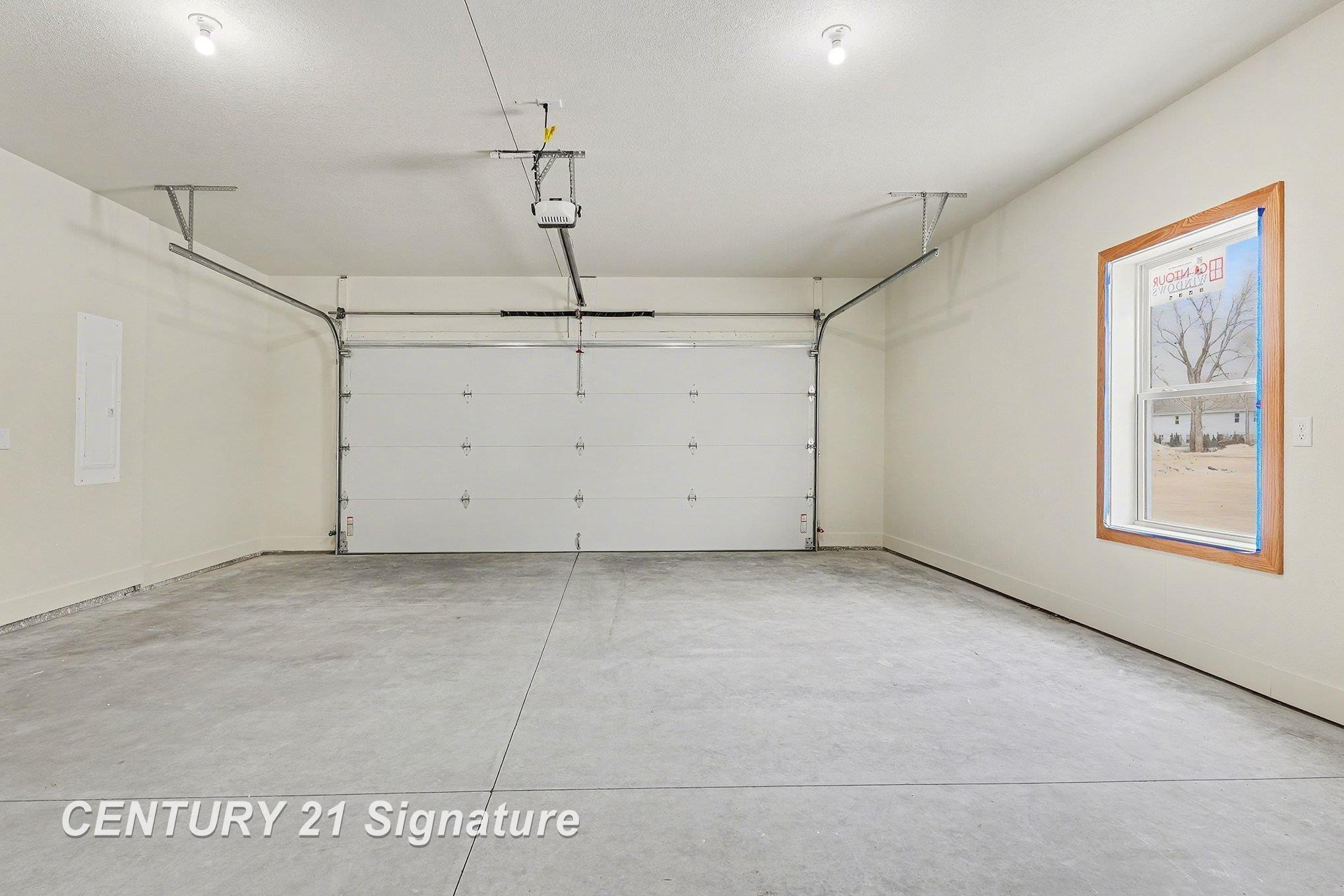 8440 S Valley Spring Lane, Freeland, MI 48623 — Photo 23