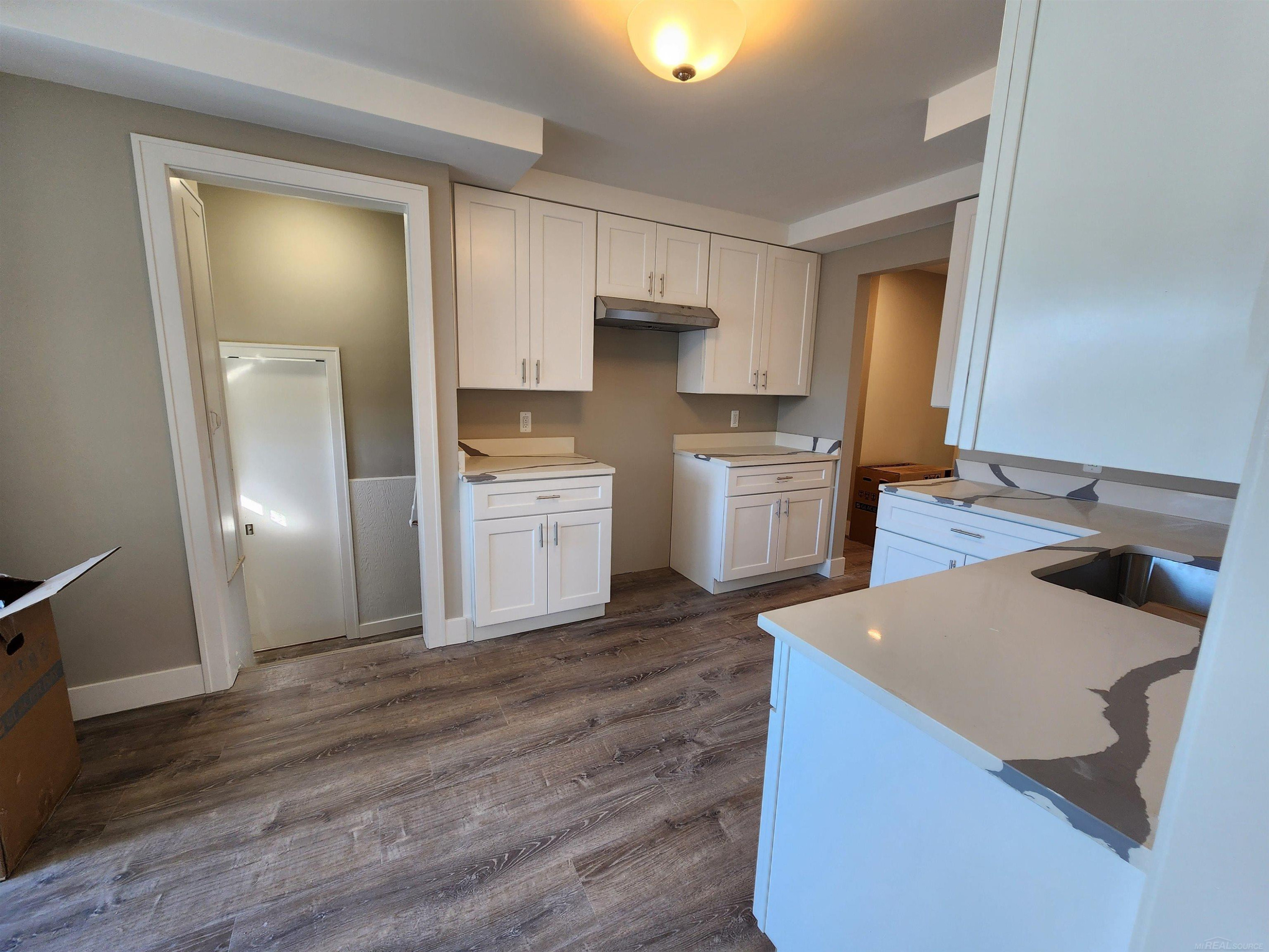 15121 Oak Park Boulevard, Oak Park, MI 48237 — Photo 8