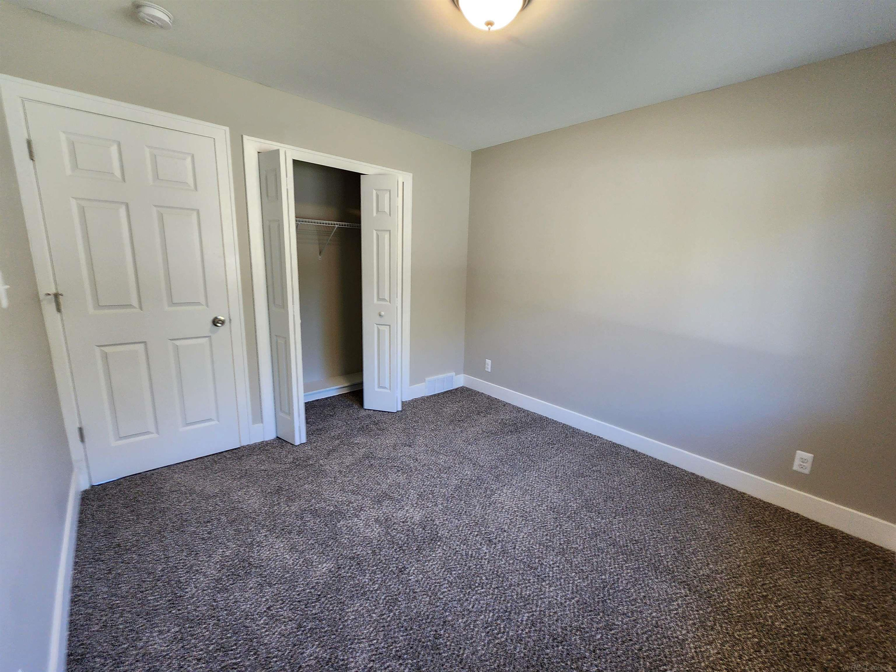 15121 Oak Park Boulevard, Oak Park, MI 48237 — Photo 13