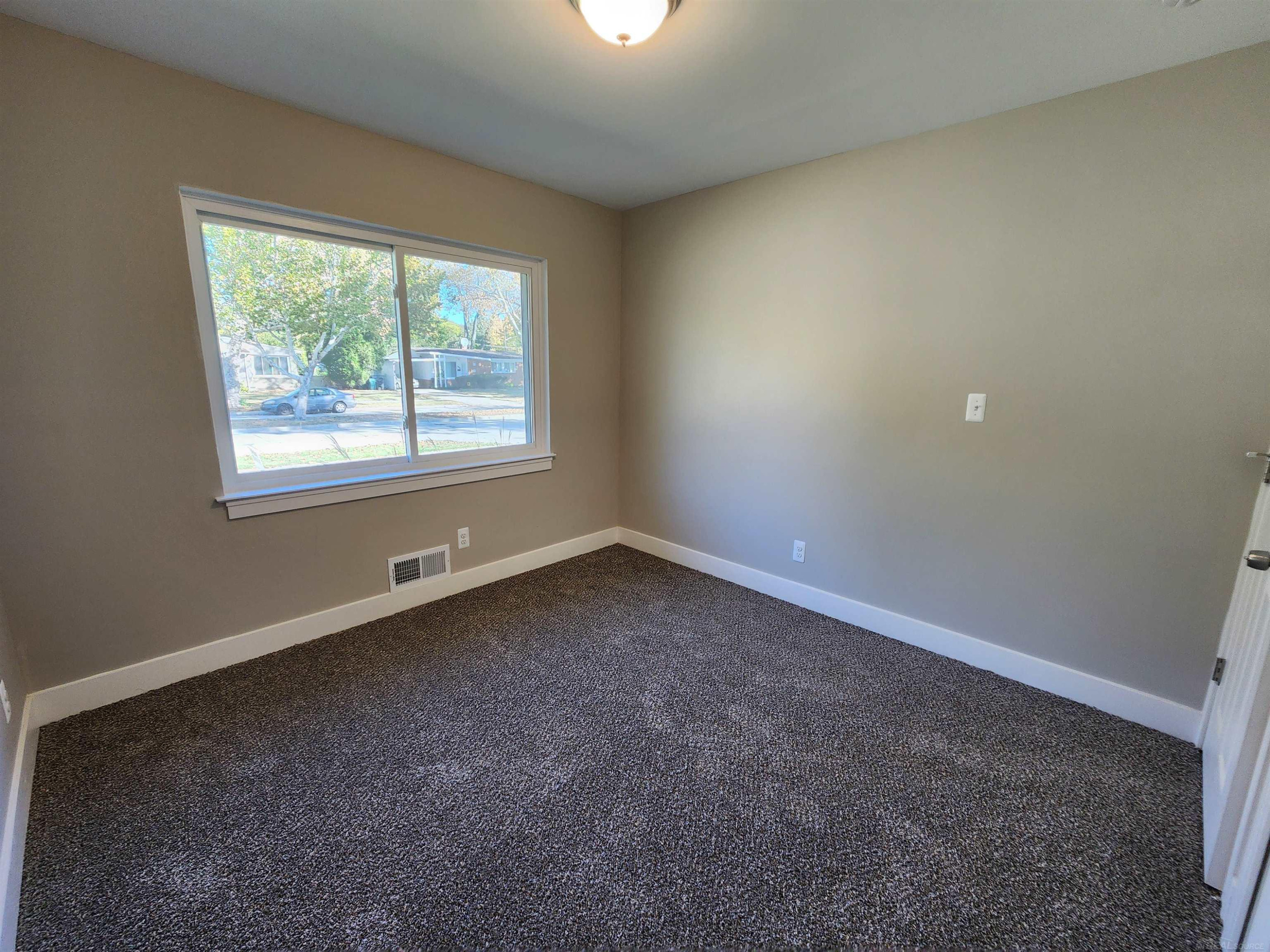 15121 Oak Park Boulevard, Oak Park, MI 48237 — Photo 15