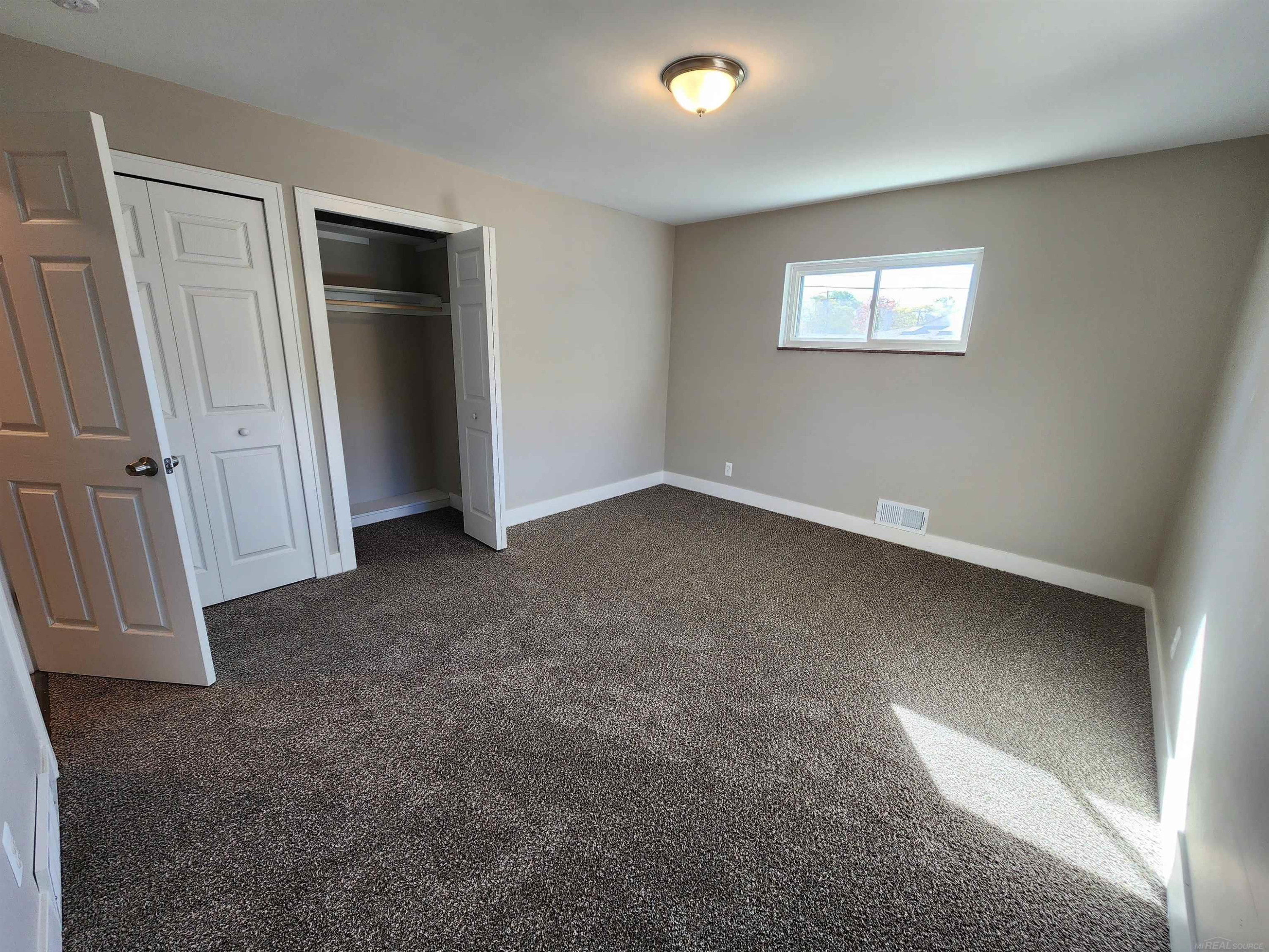 15121 Oak Park Boulevard, Oak Park, MI 48237 — Photo 20