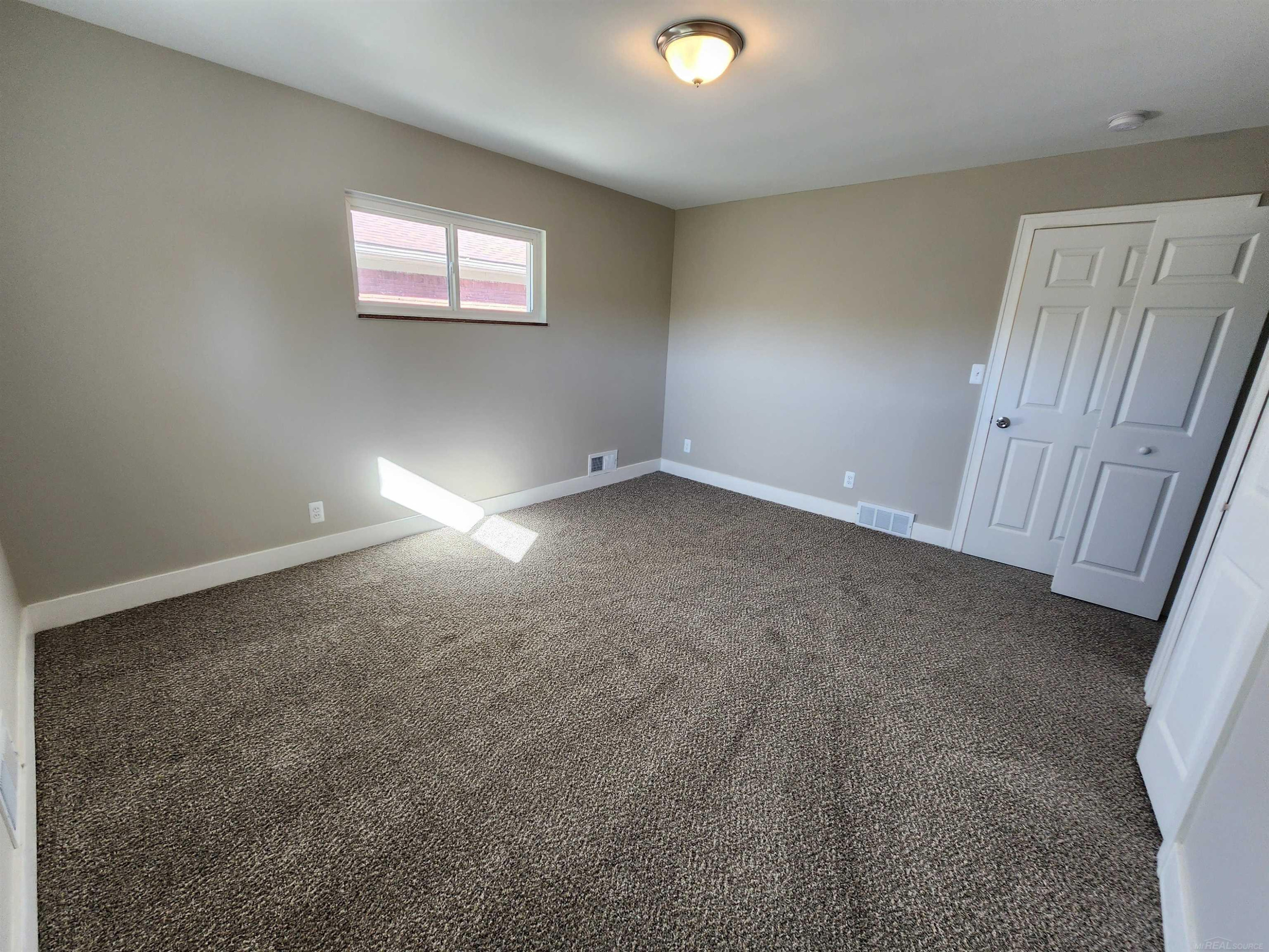 15121 Oak Park Boulevard, Oak Park, MI 48237 — Photo 22