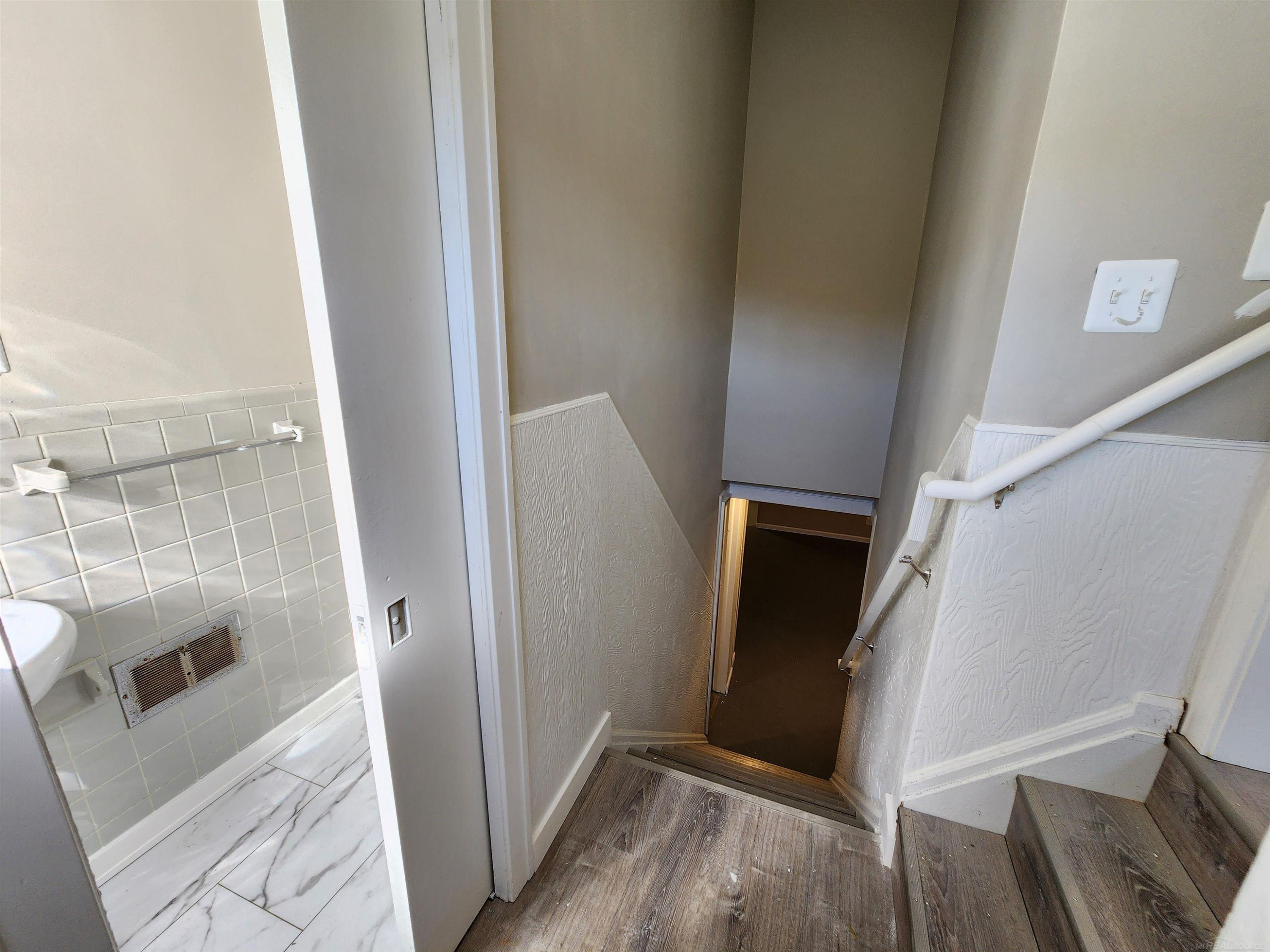 15121 Oak Park Boulevard, Oak Park, MI 48237 — Photo 27