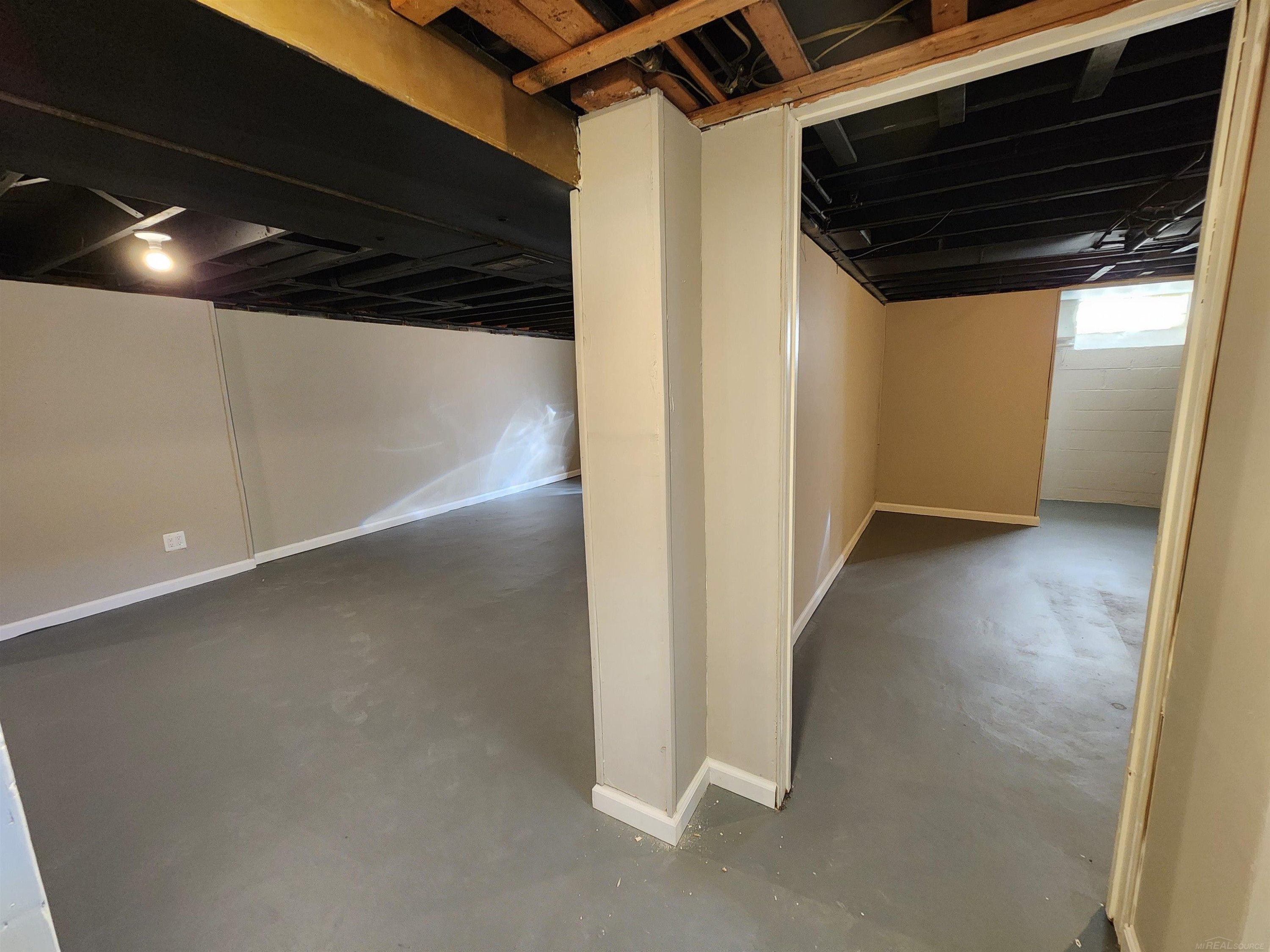 15121 Oak Park Boulevard, Oak Park, MI 48237 — Photo 33