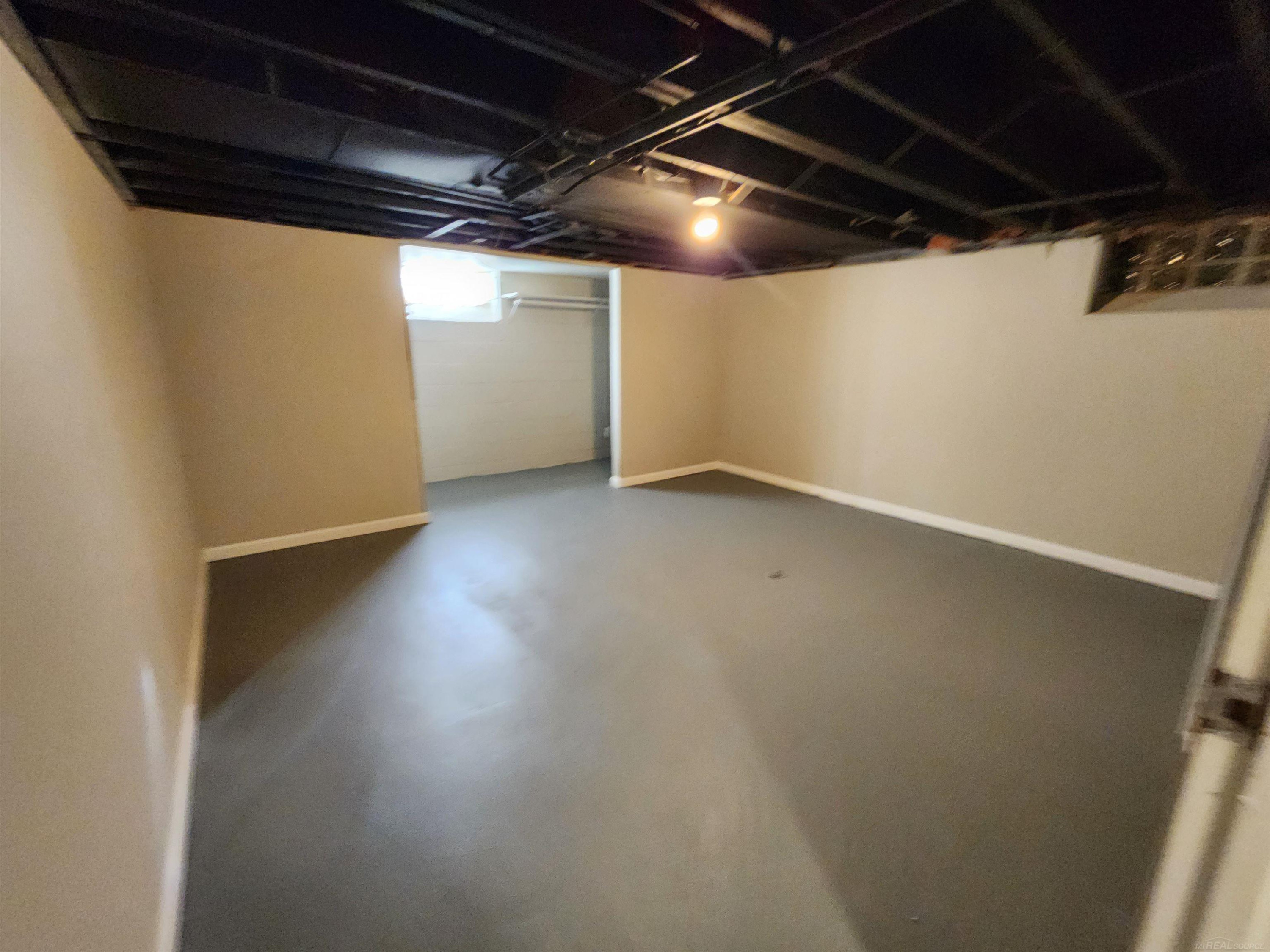 15121 Oak Park Boulevard, Oak Park, MI 48237 — Photo 34