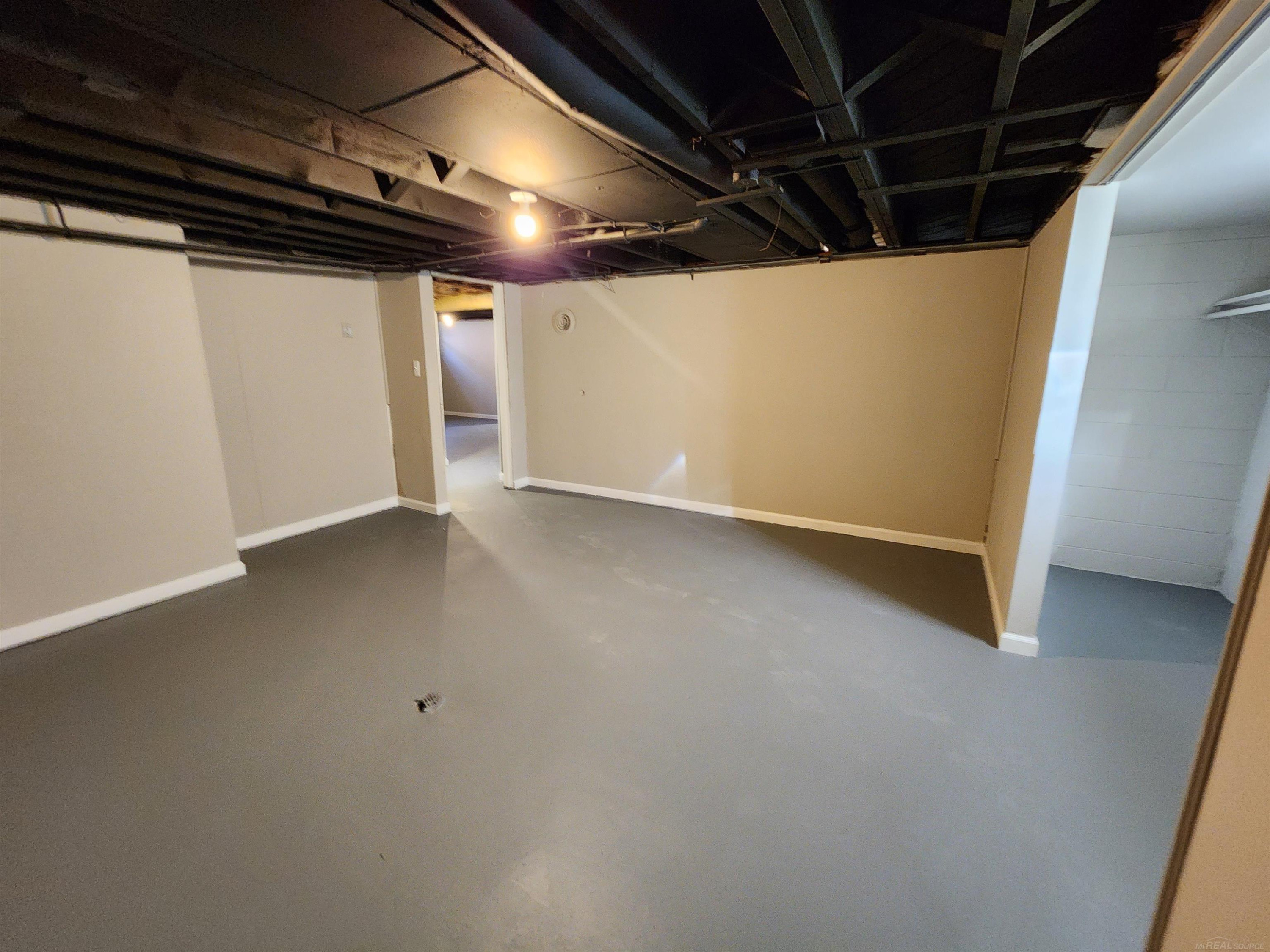 15121 Oak Park Boulevard, Oak Park, MI 48237 — Photo 36