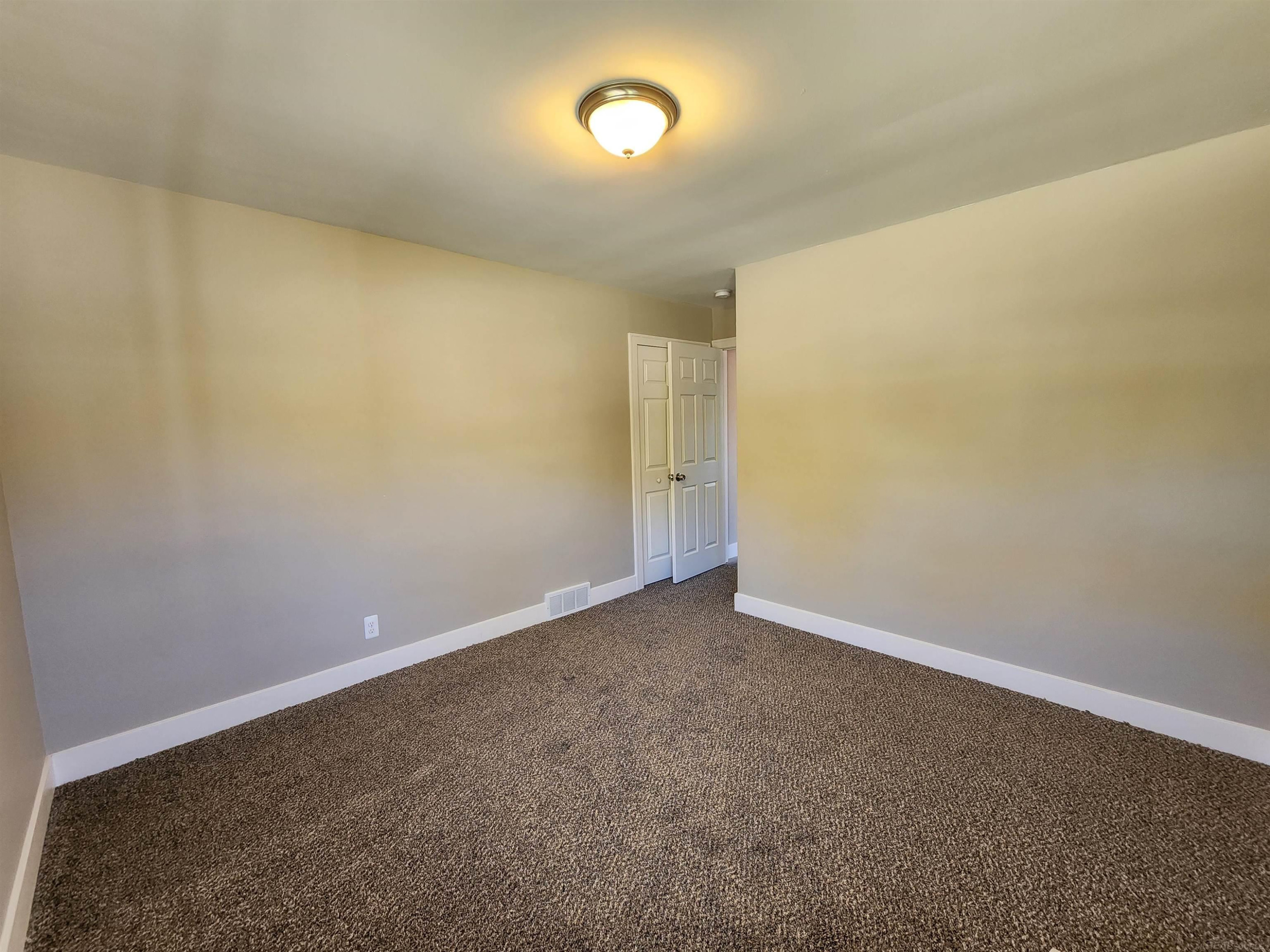 15121 Oak Park Boulevard, Oak Park, MI 48237 — Photo 41