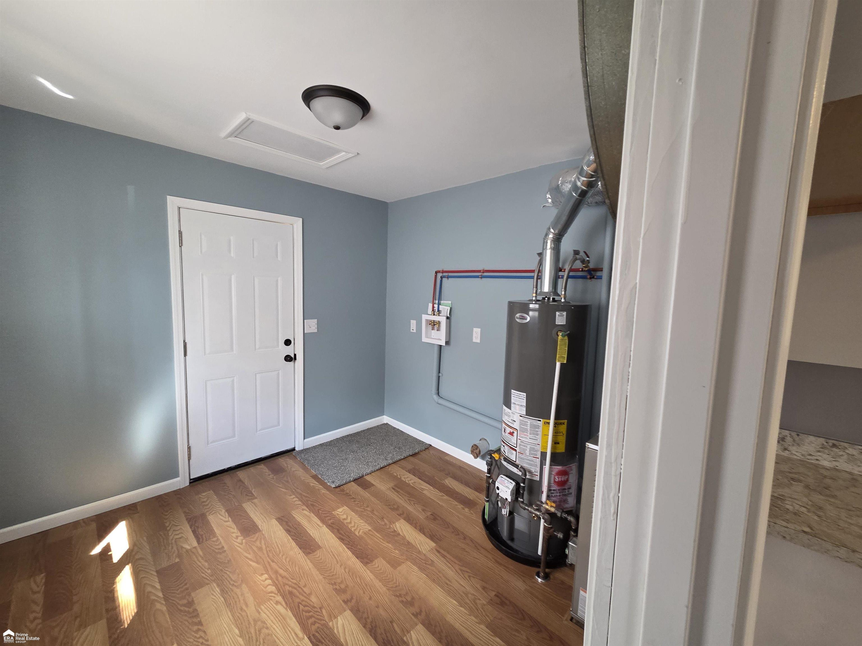 2205 E Whittemore Avenue, Burton, MI 48529 — Photo 7