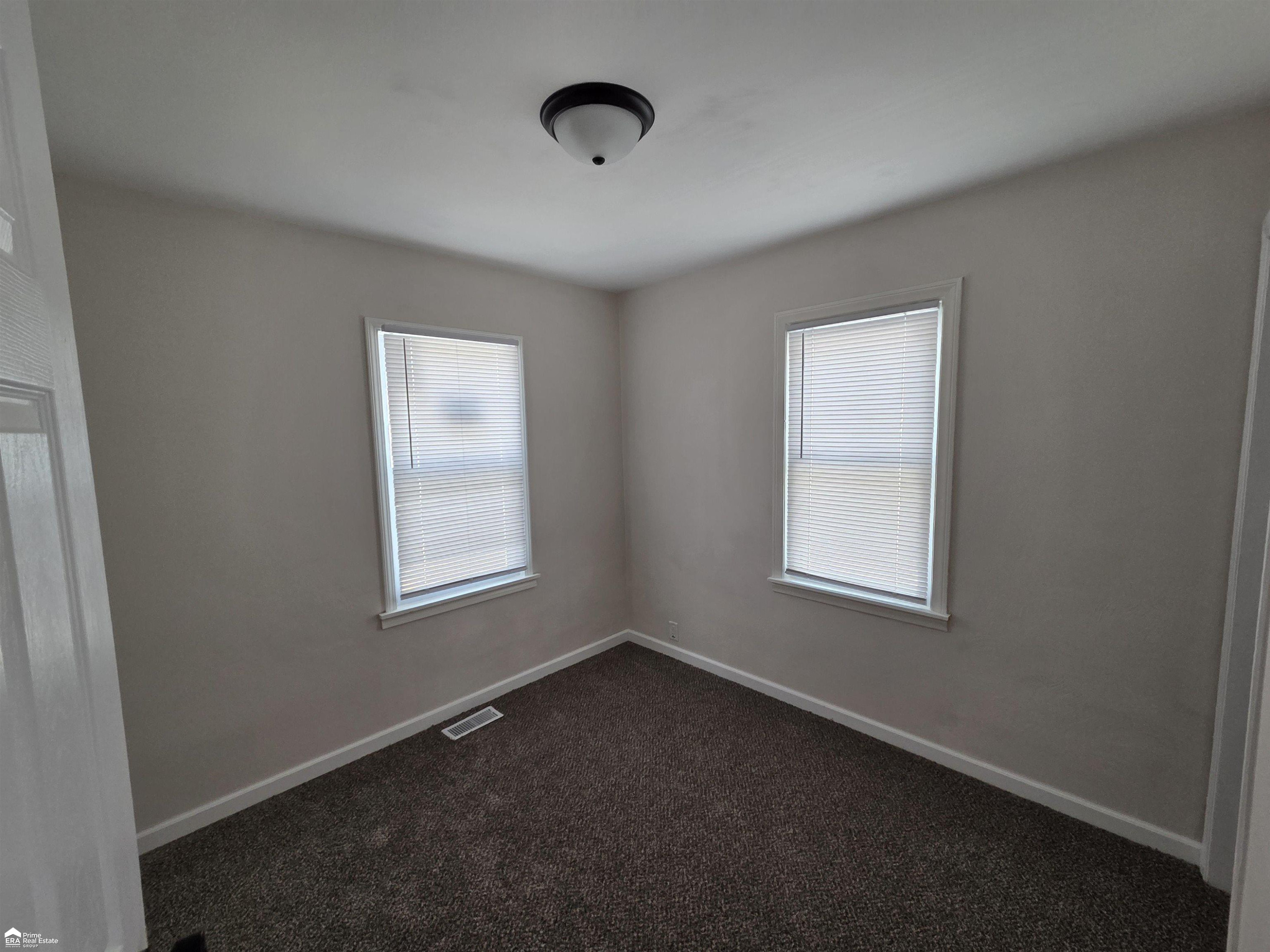 2205 E Whittemore Avenue, Burton, MI 48529 — Photo 15