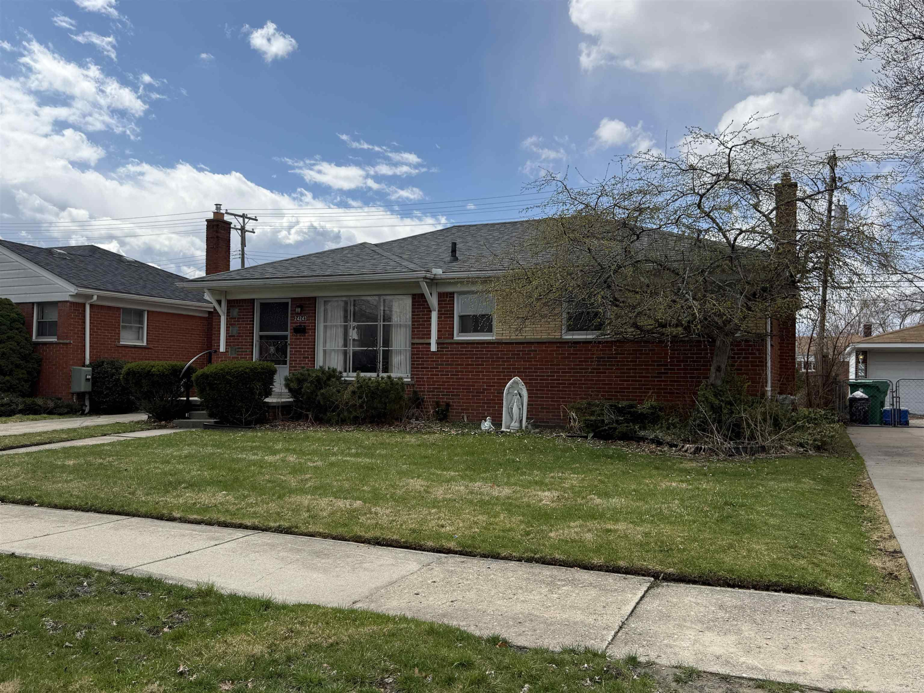 24243 Petersburg Avenue, Eastpointe, MI 48021 — Photo 2