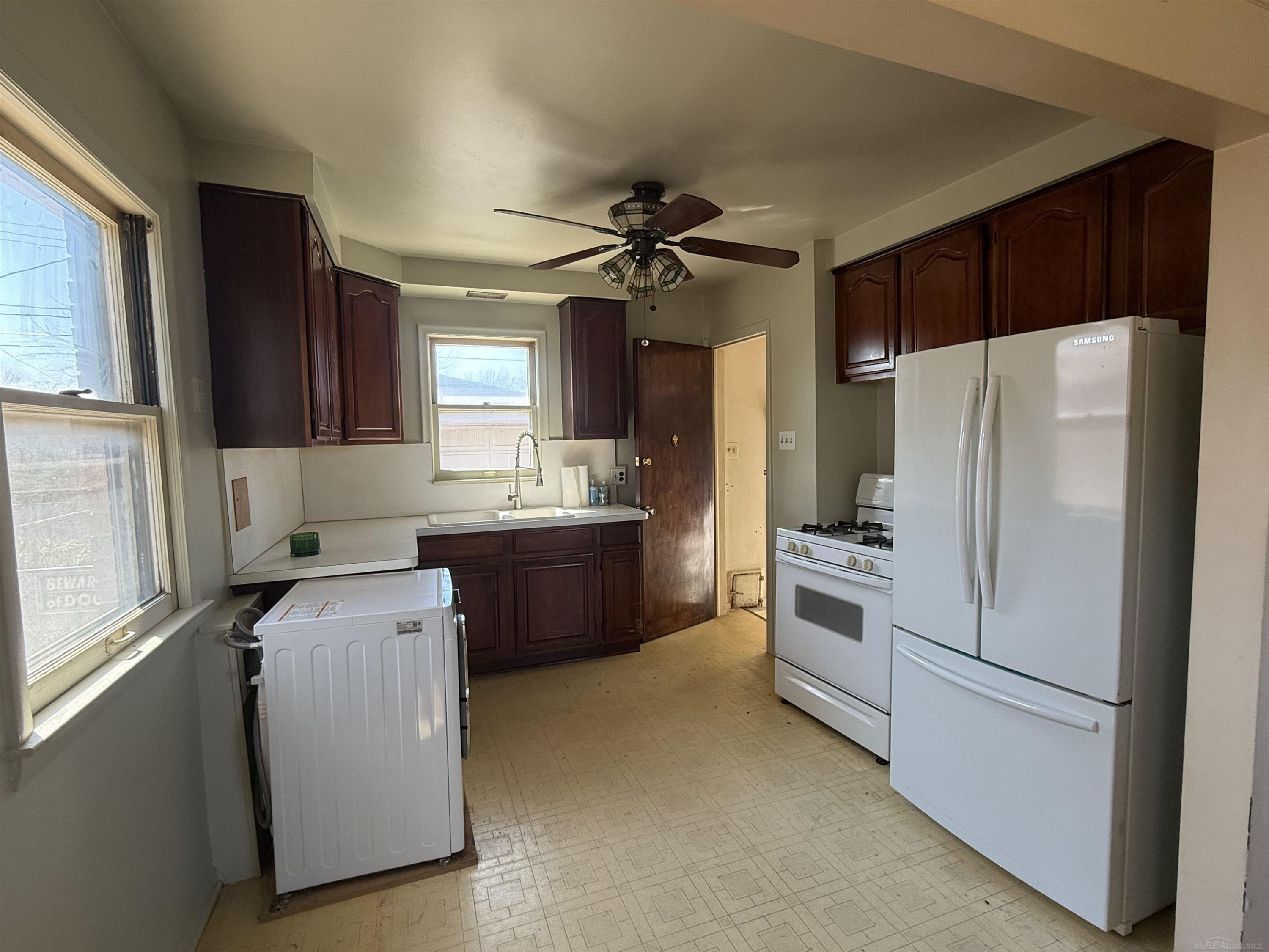 24243 Petersburg Avenue, Eastpointe, MI 48021 — Photo 14