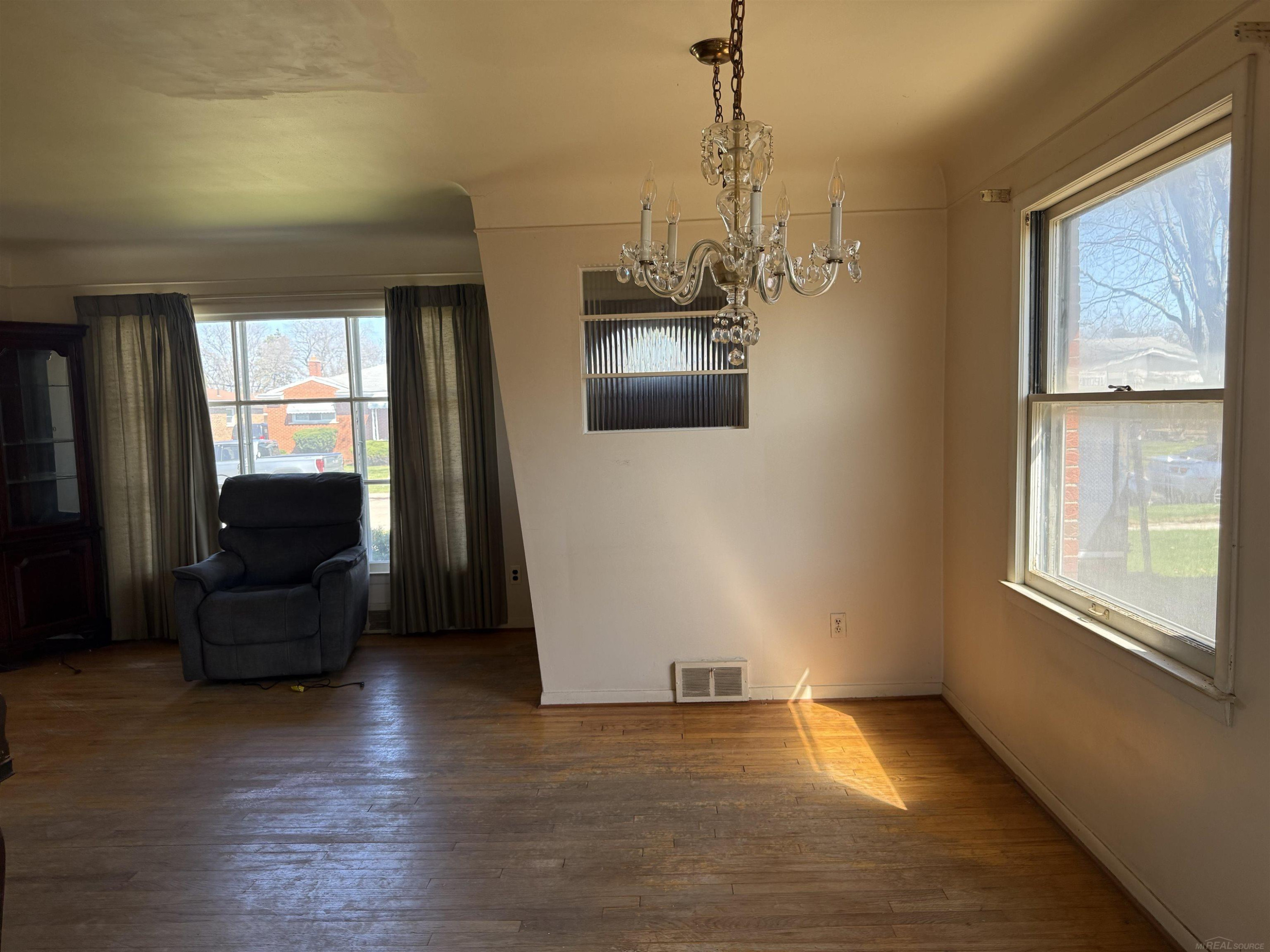 24243 Petersburg Avenue, Eastpointe, MI 48021 — Photo 17