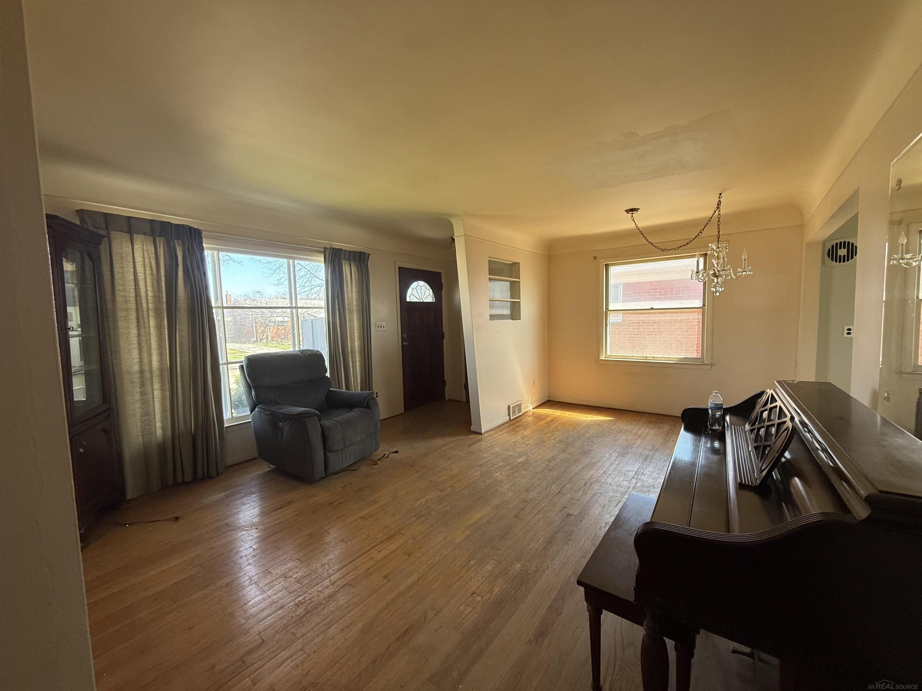 24243 Petersburg Avenue, Eastpointe, MI 48021 — Photo 21