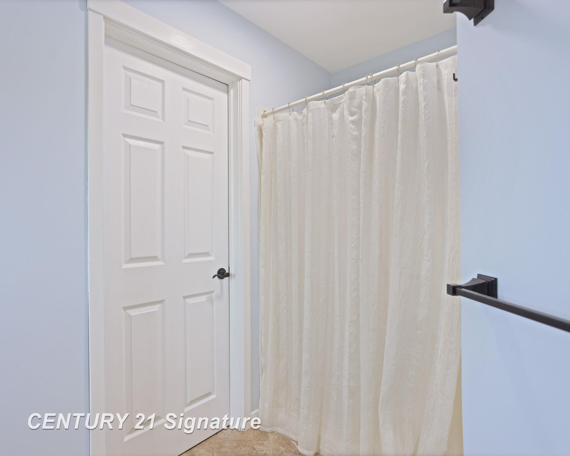5 Logmark Place, Saginaw, MI 48603 — Photo 20