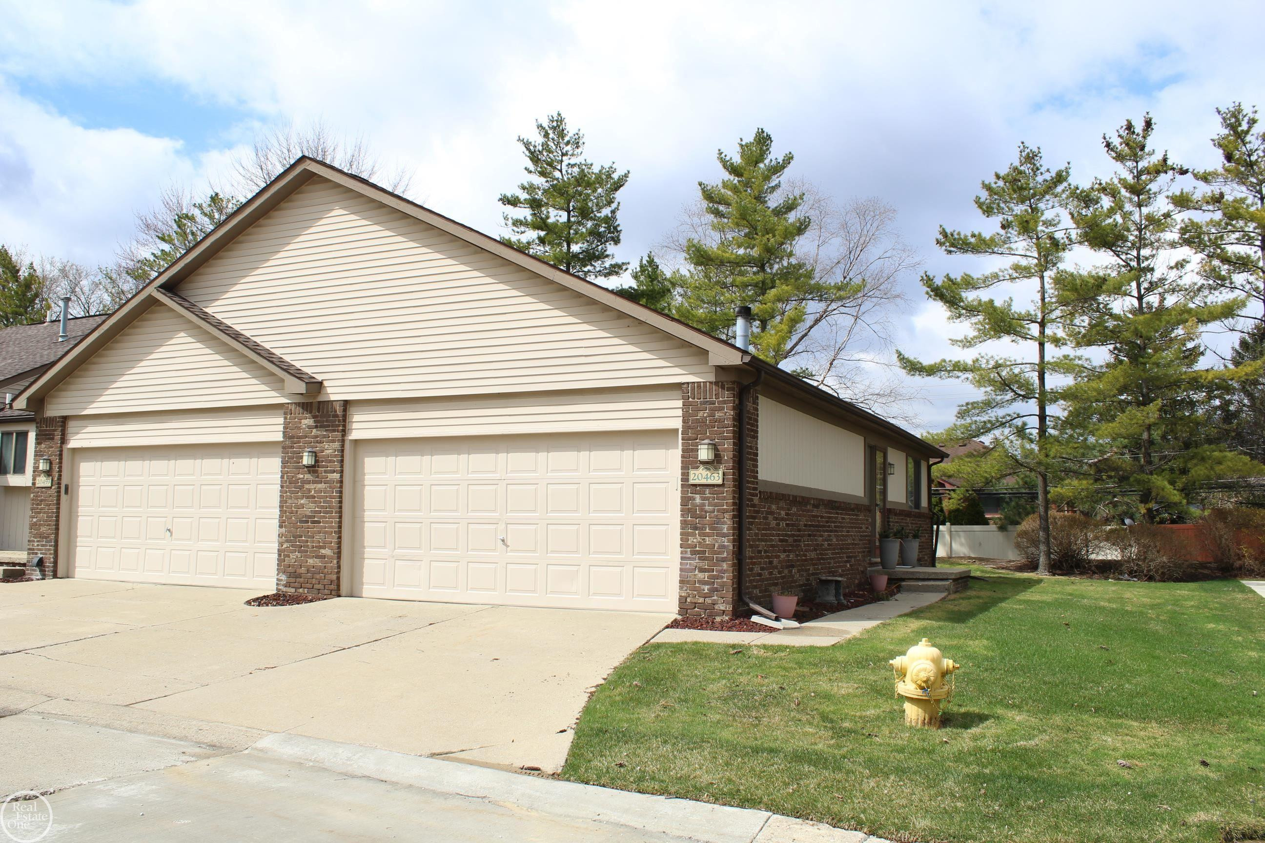 20463 Brandonwood Road, Clinton Twp, MI 48038