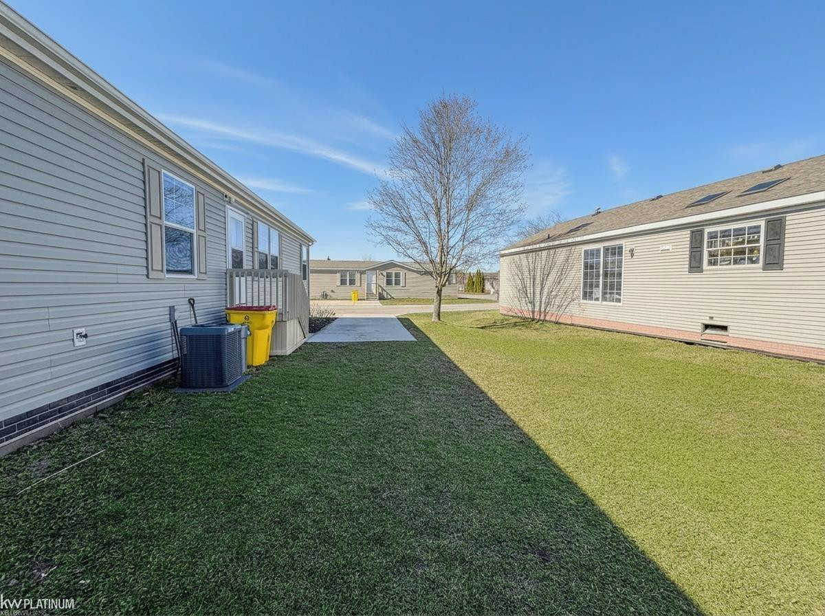 33200 Sumac Court, MI 48048 — Photo 20