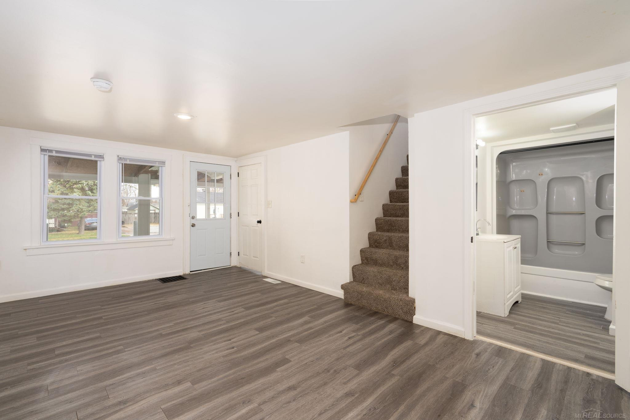 1918 Minnie Street, Port Huron, MI 48060 — Photo 10