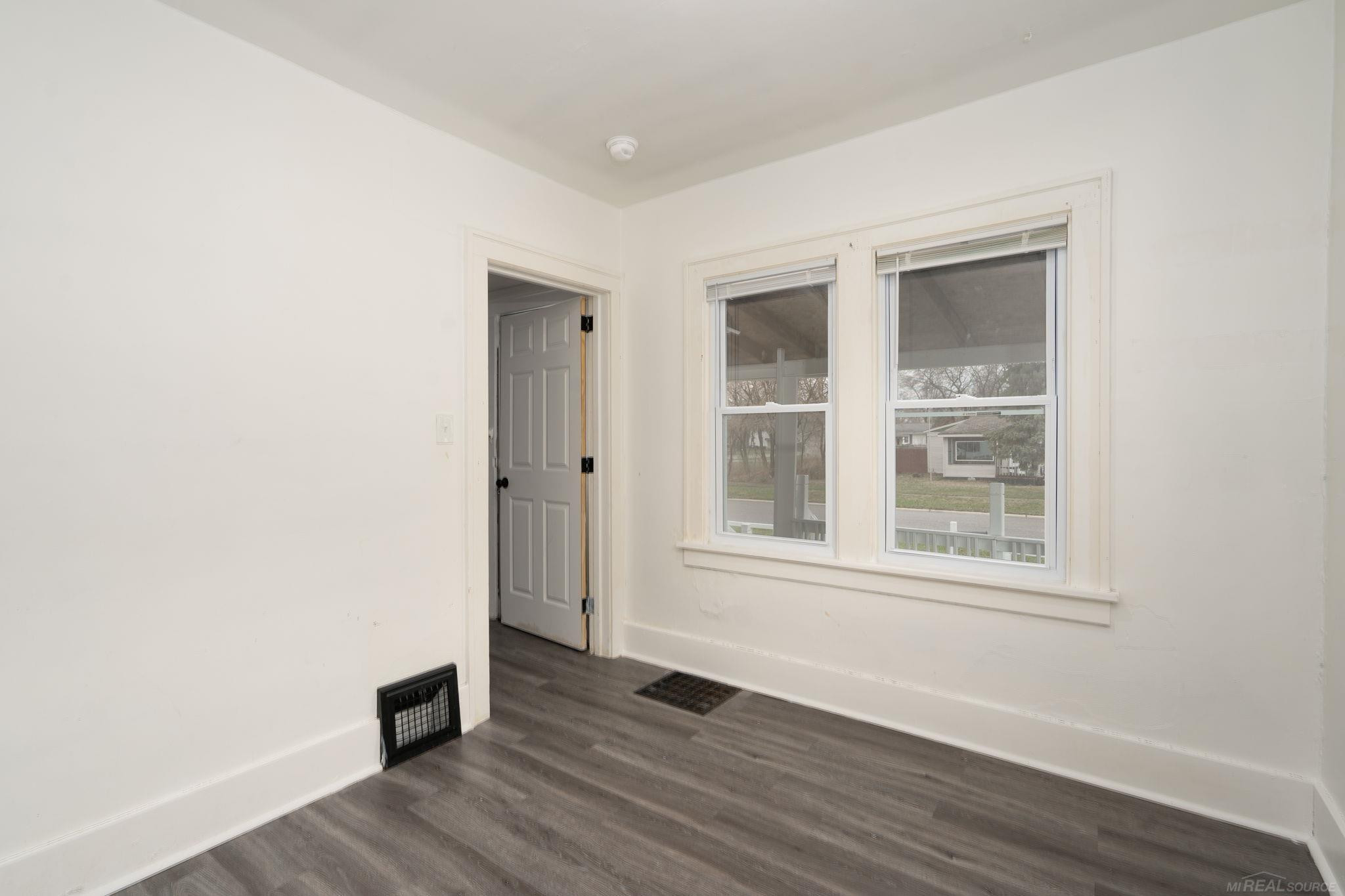 1918 Minnie Street, Port Huron, MI 48060 — Photo 17