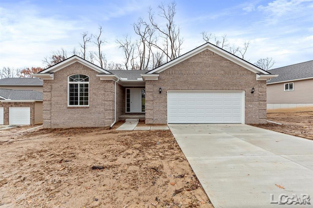 803 War Bonnet Drive, Tecumseh, MI 49286 — front exterior