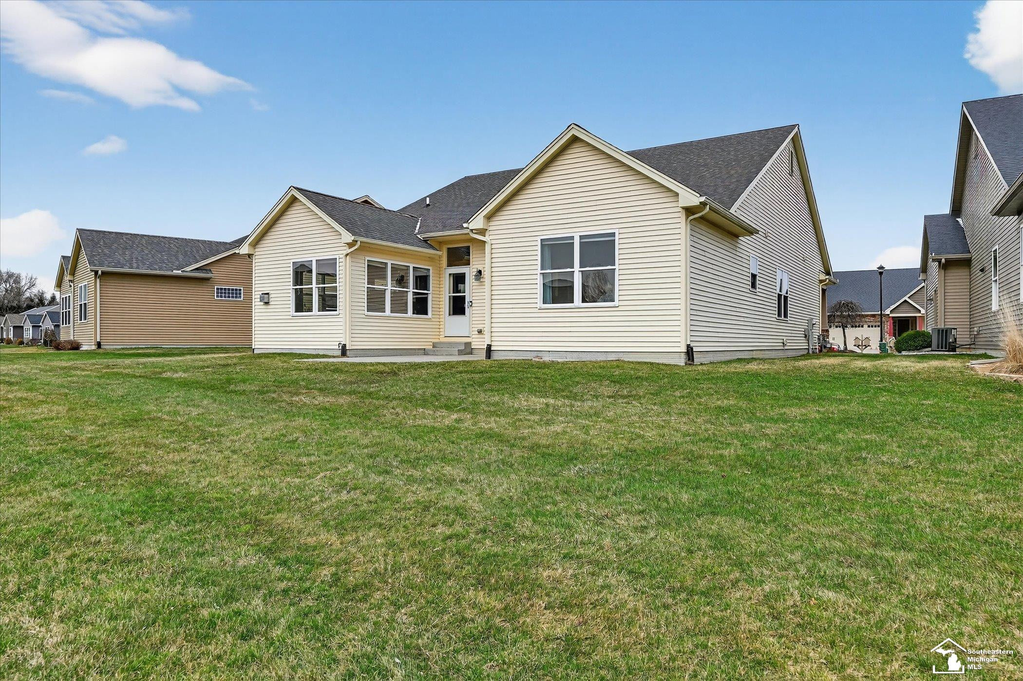 6727 W Summer Breeze Drive, Lambertville, MI 48144 — Photo 52