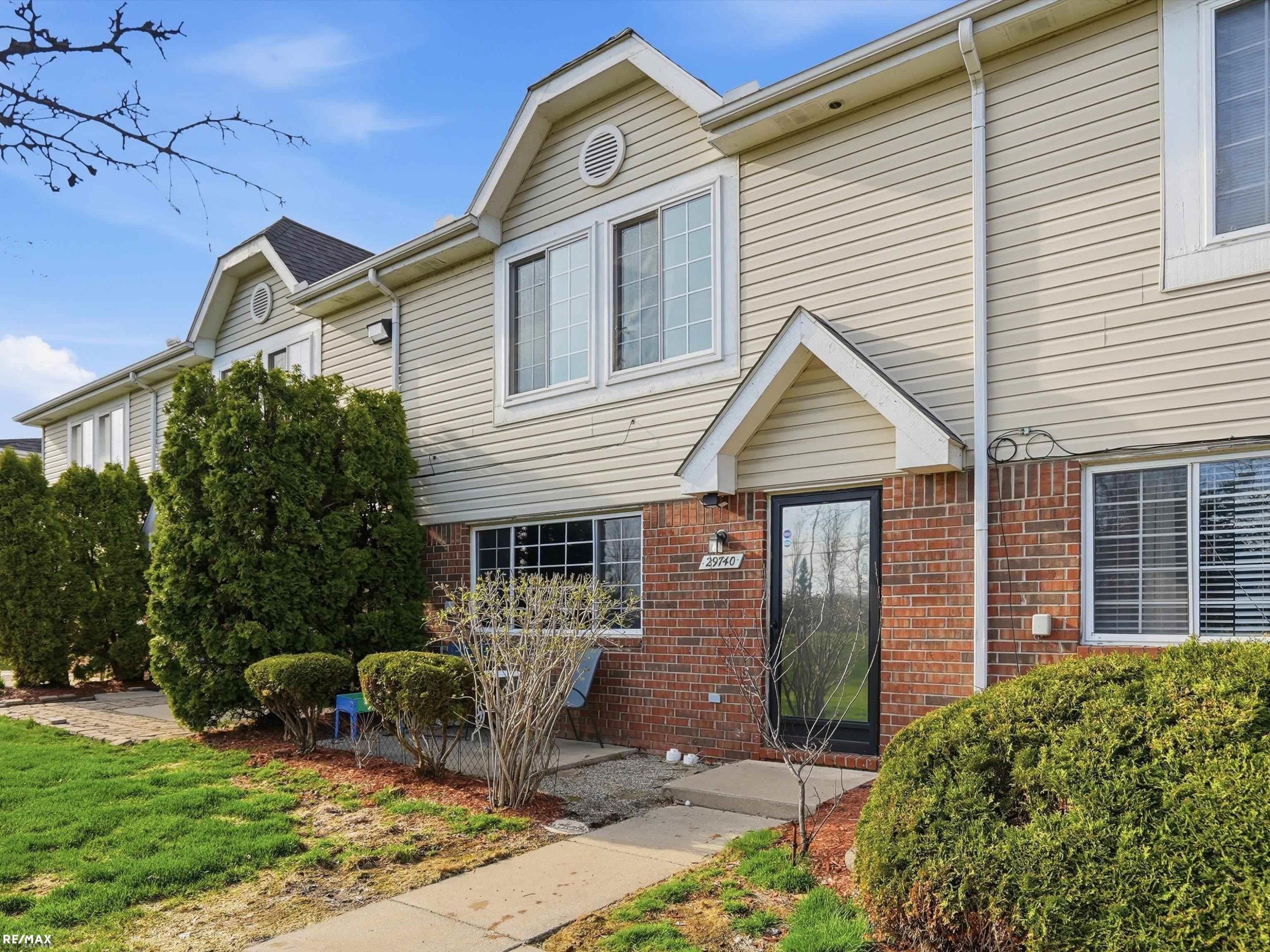 29740 Amy Lane, MI 48047 — Photo 3