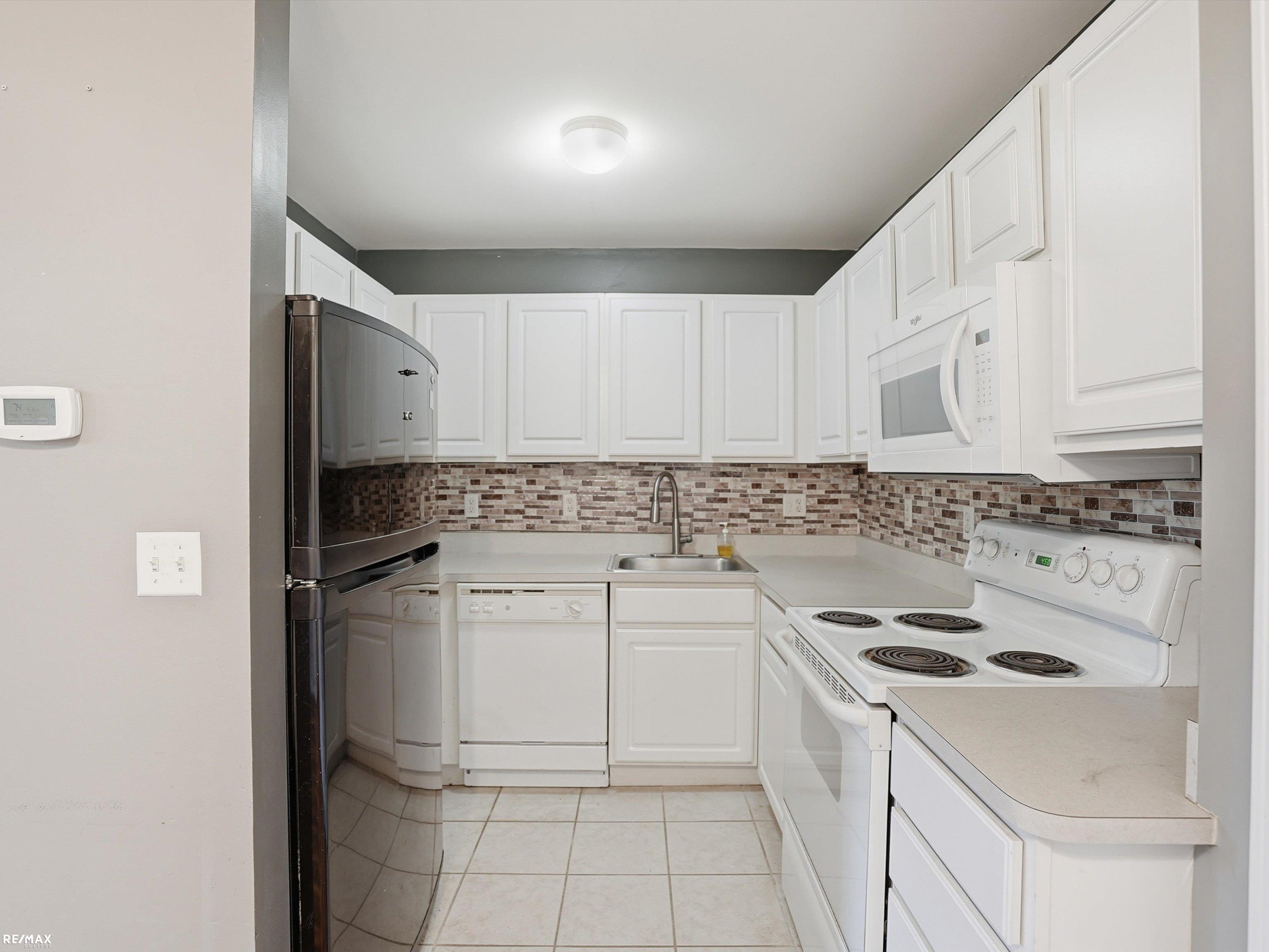 29740 Amy Lane, MI 48047 — Photo 11