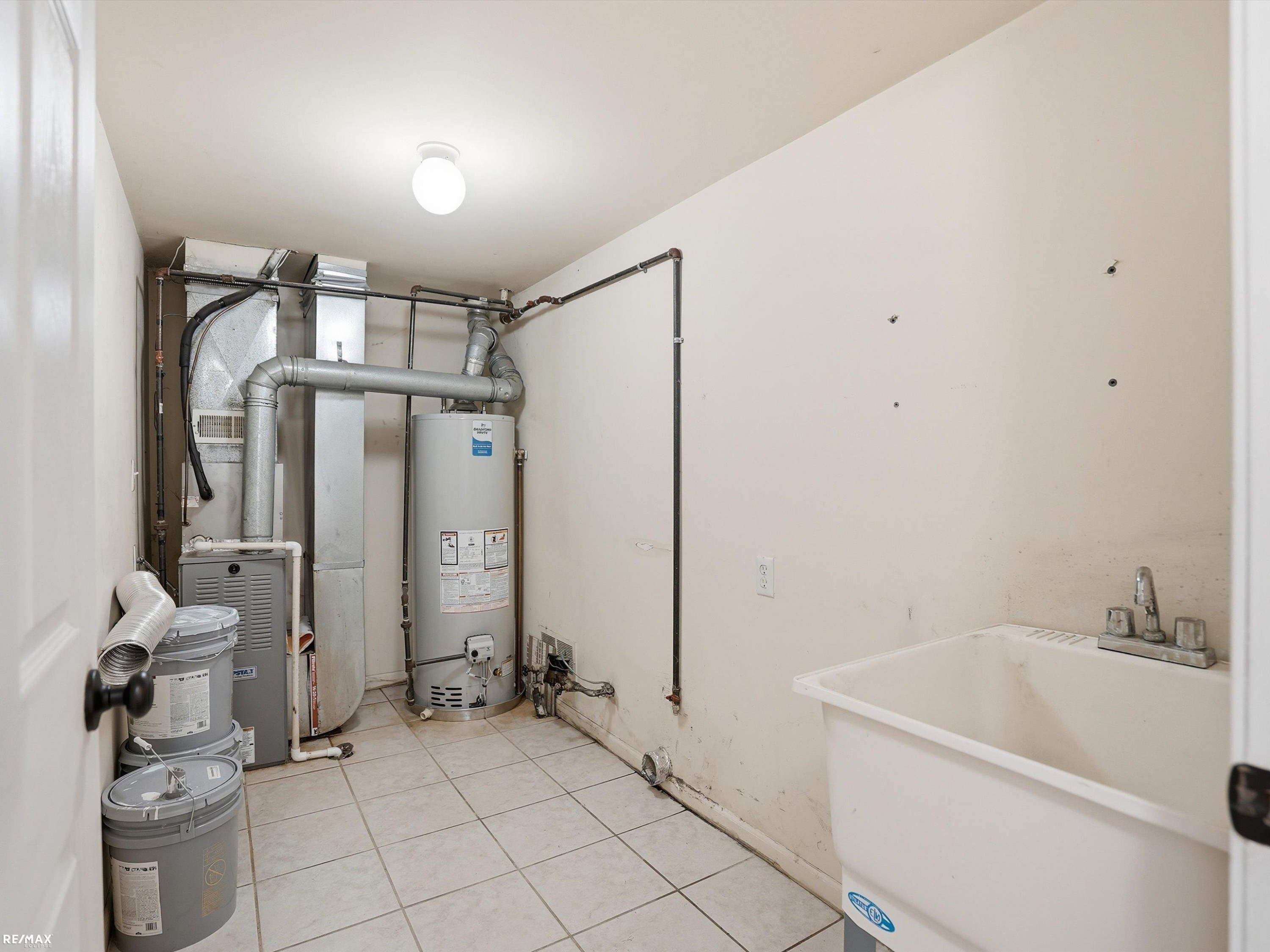 29740 Amy Lane, MI 48047 — Photo 13