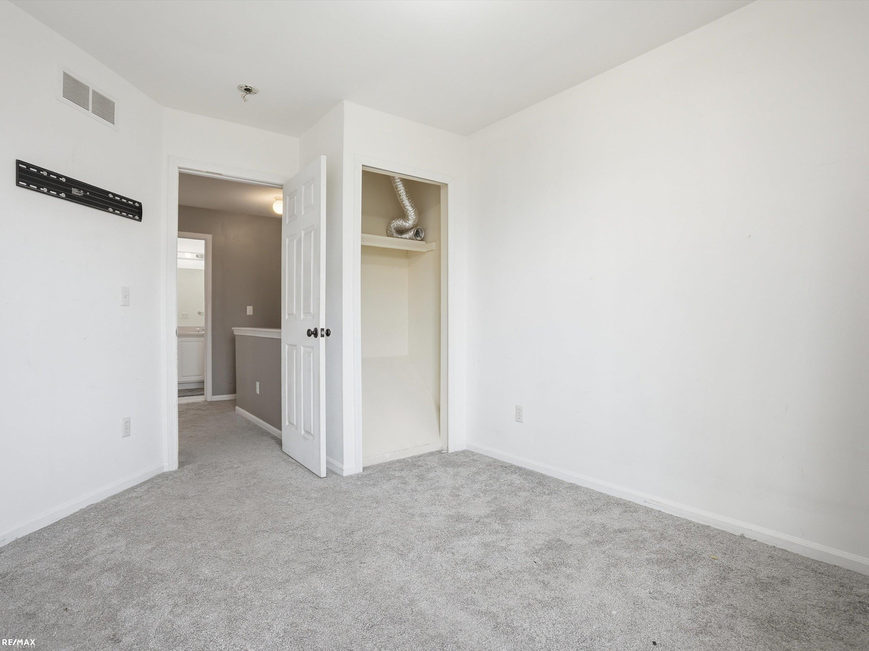 29740 Amy Lane, MI 48047 — Photo 18