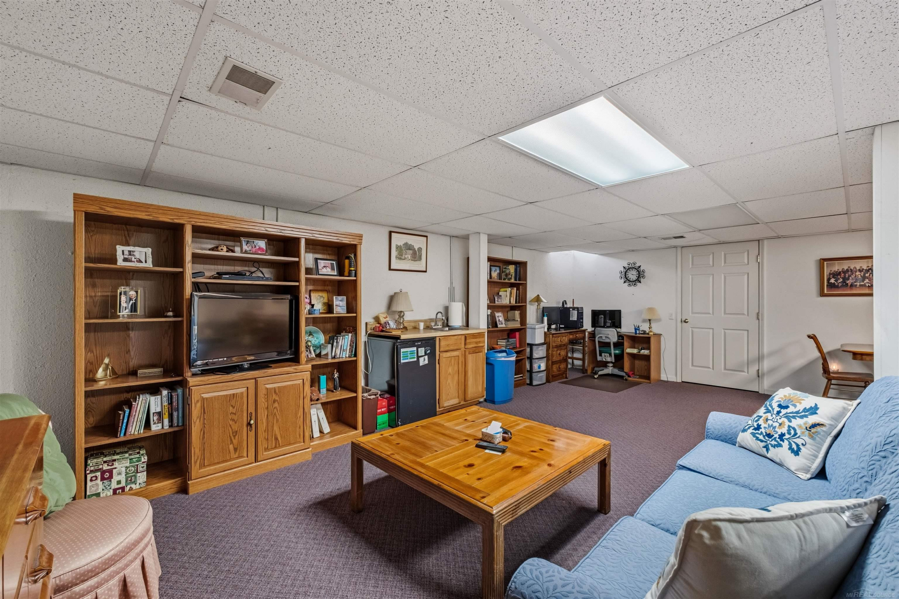 4002 Harbor Place Drive, Saint Clair Shores, MI, 48080