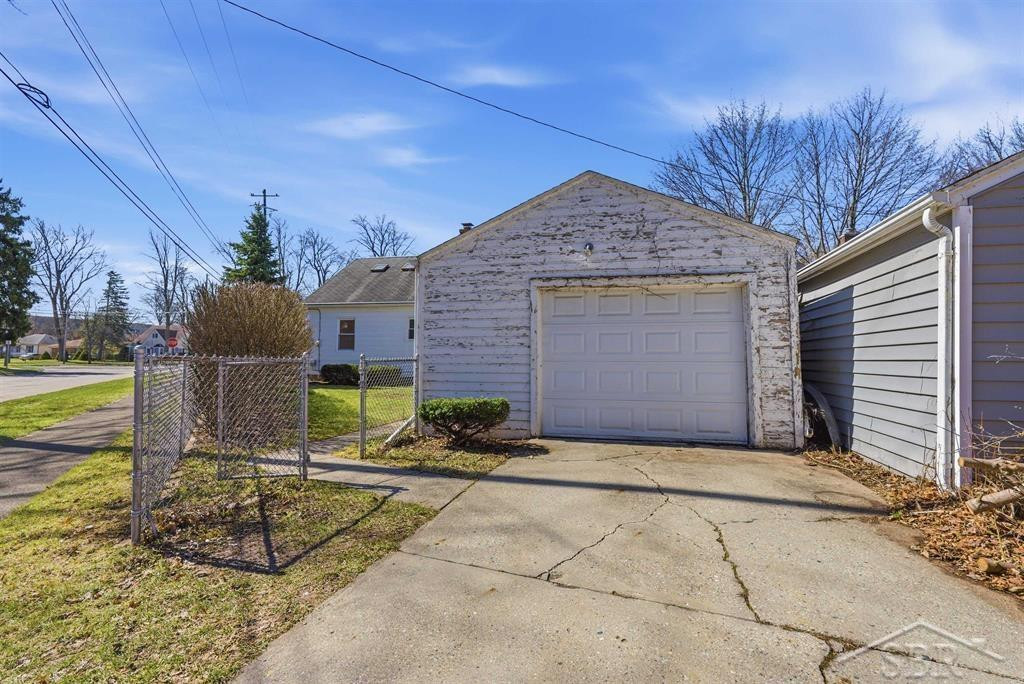 3316 Court Street, Saginaw, MI 48602 — Photo 8