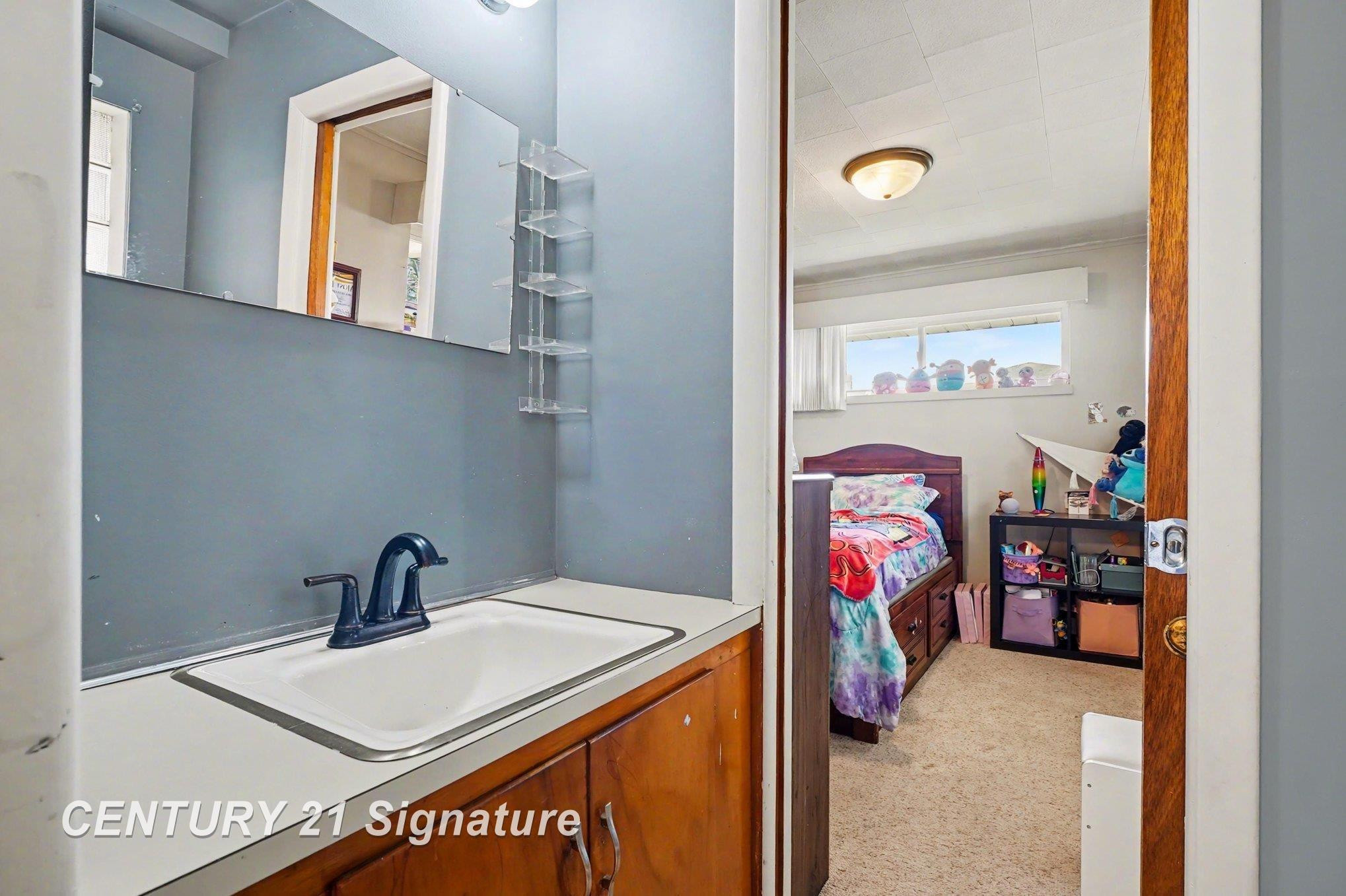 5236 McCarty Road, Saginaw, MI 48603 — Photo 17