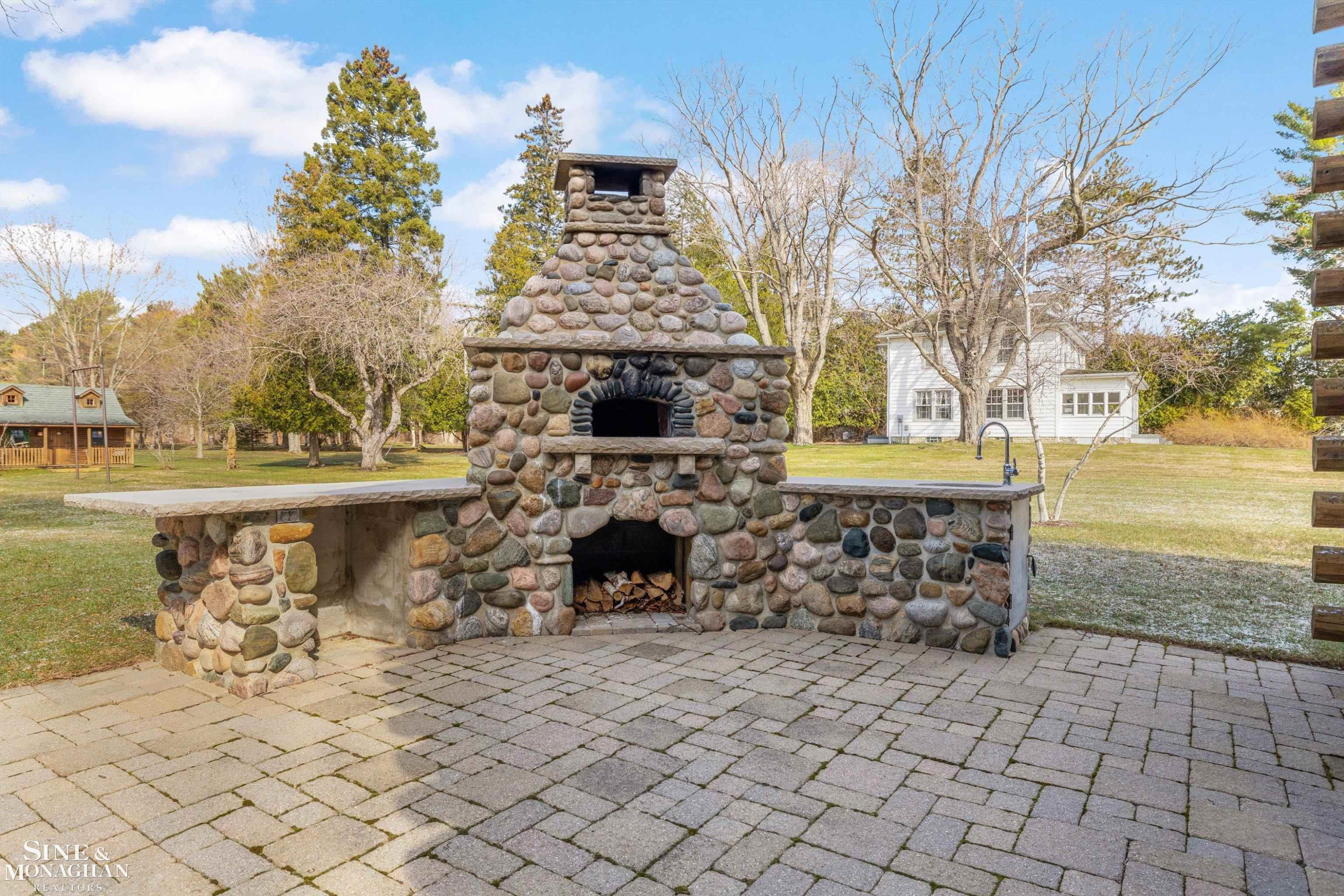 4673 Lakeshore Road, Lexington, MI, 48450