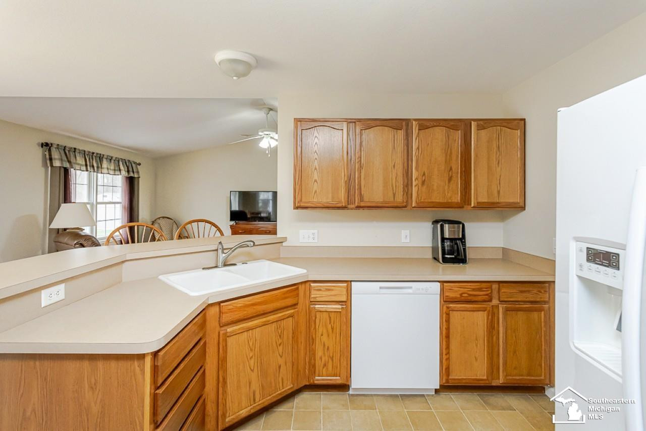 1897 Allan Street, Adrian, MI 49221 — Photo 12