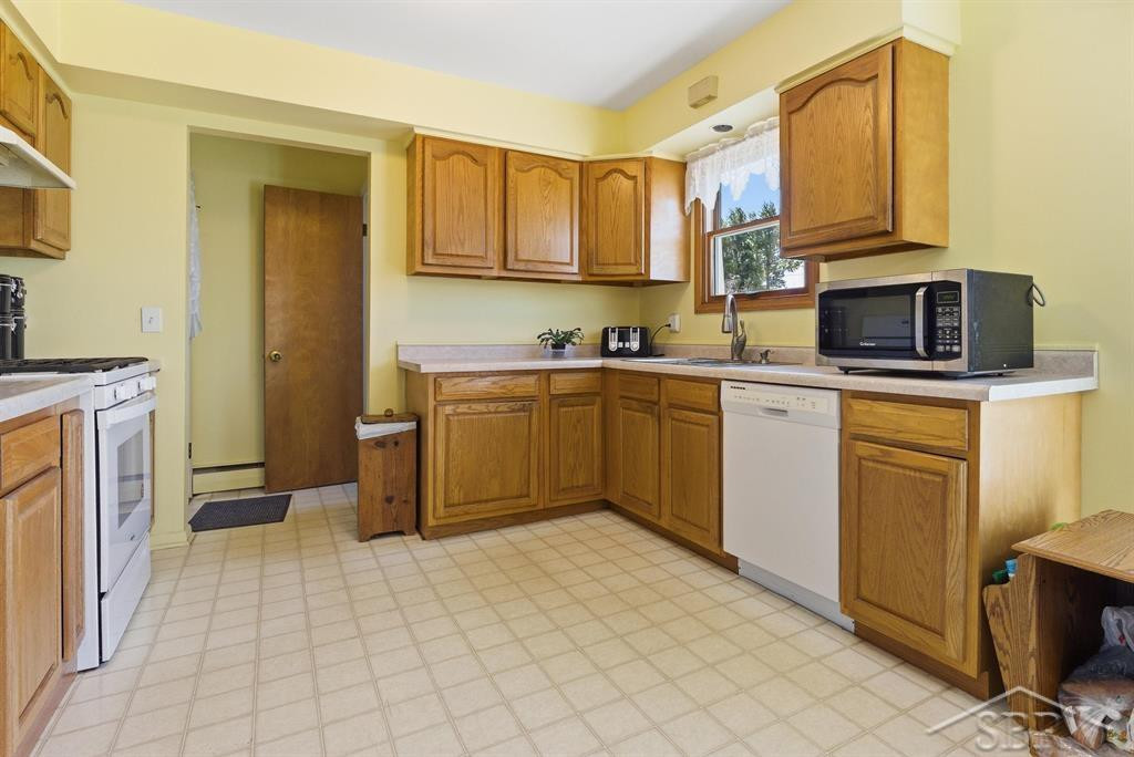 1645 Seminole Lane, Saginaw, MI 48638 — Photo 8