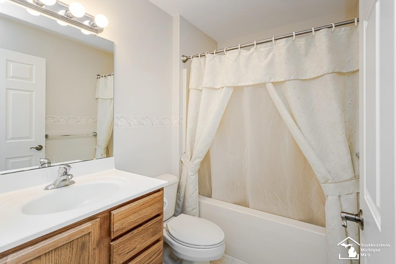 1897 Allan Street, Adrian, MI 49221 — Photo 21