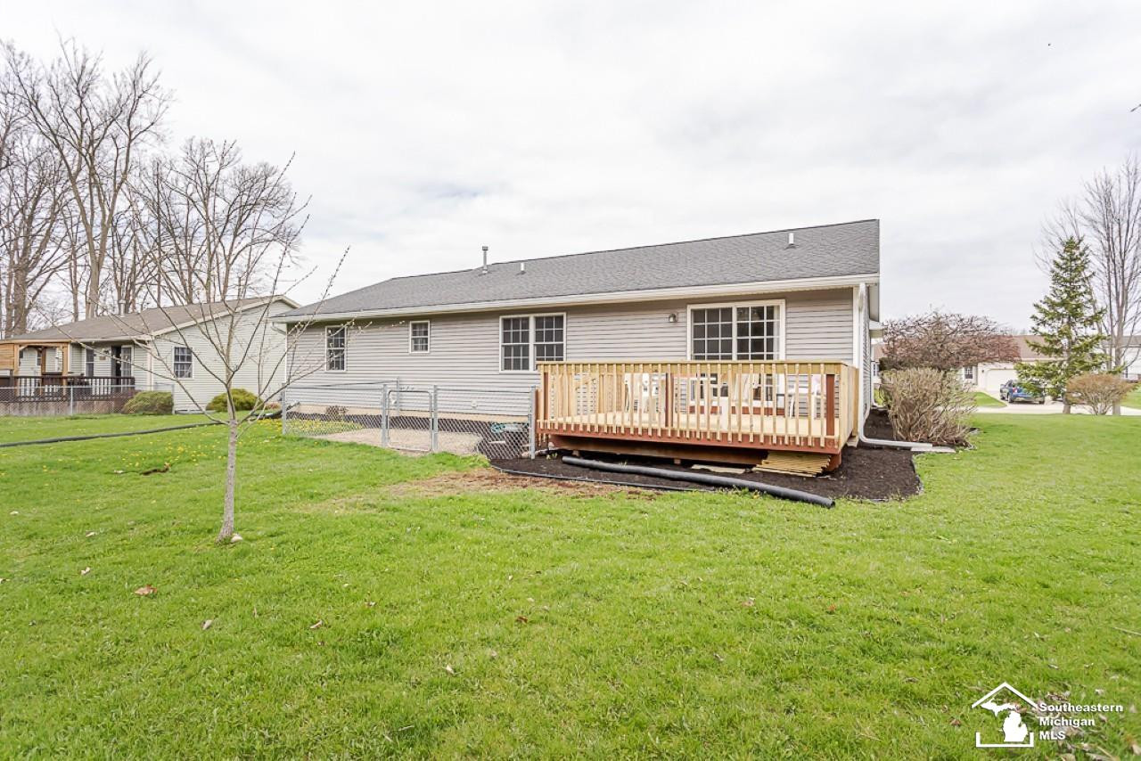 1897 Allan Street, Adrian, MI 49221 — Photo 28