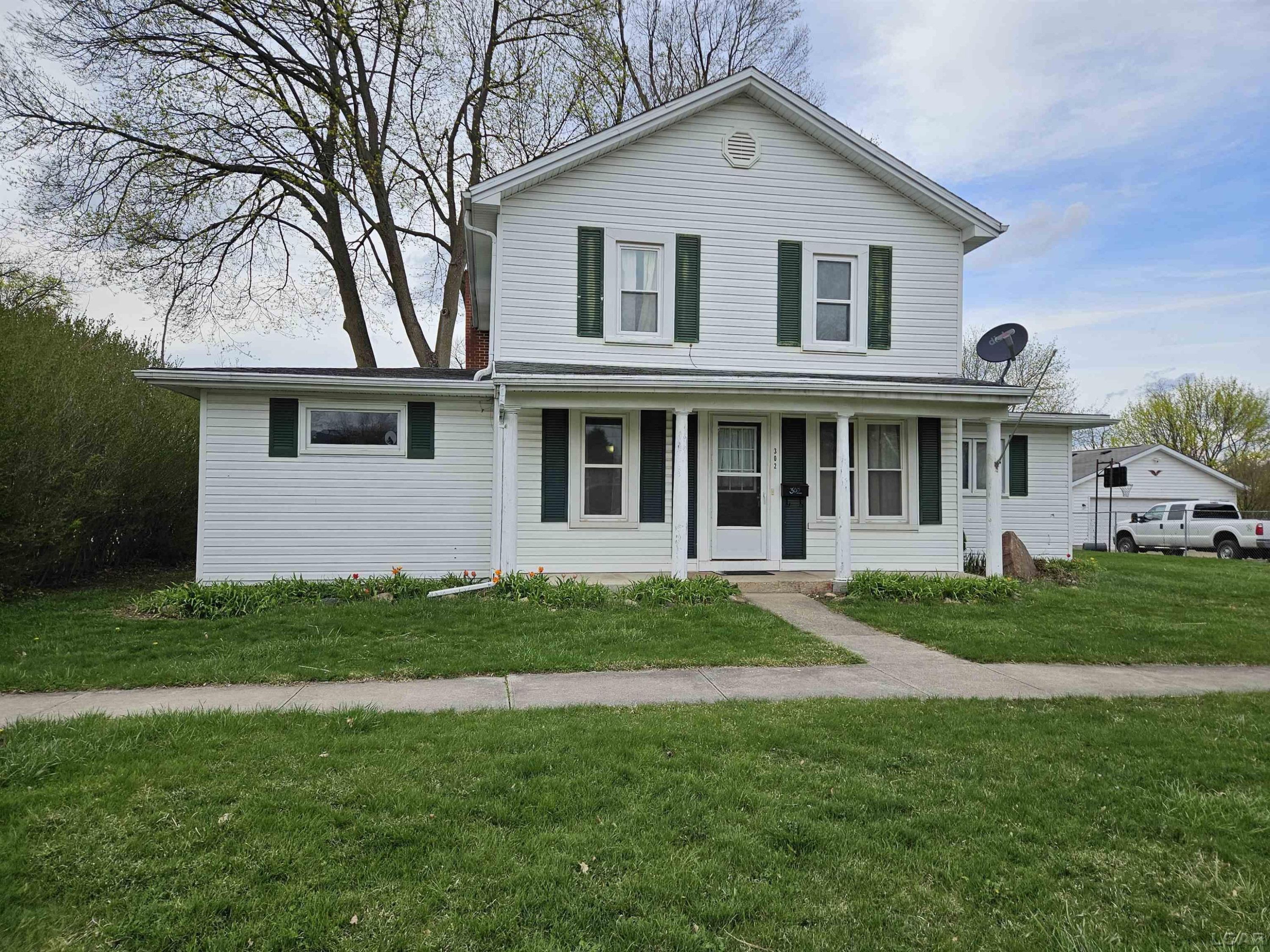 302 Washington Street, Hudson, MI 49247 — front exterior