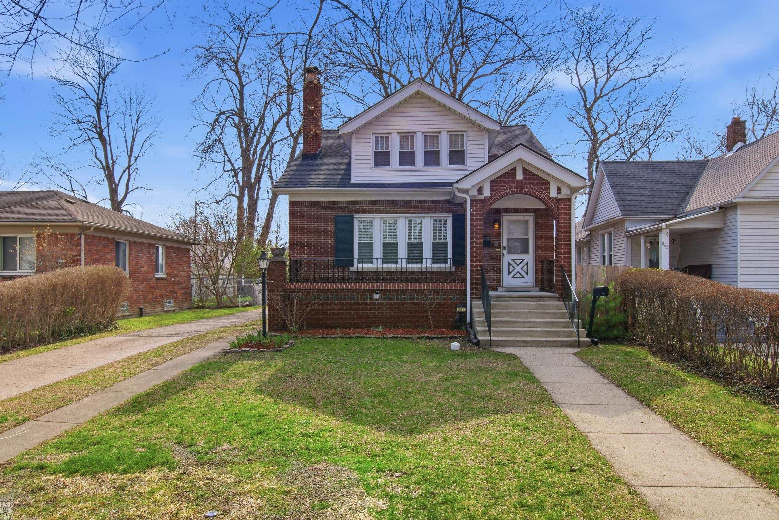 883 St. Clair Avenue, Grosse Pointe, MI 48230 — front exterior