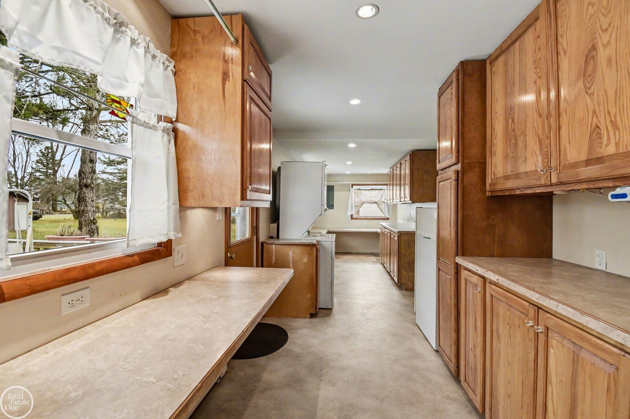 306 N 1st Avenue, Tawas City, MI 48763 — Photo 21